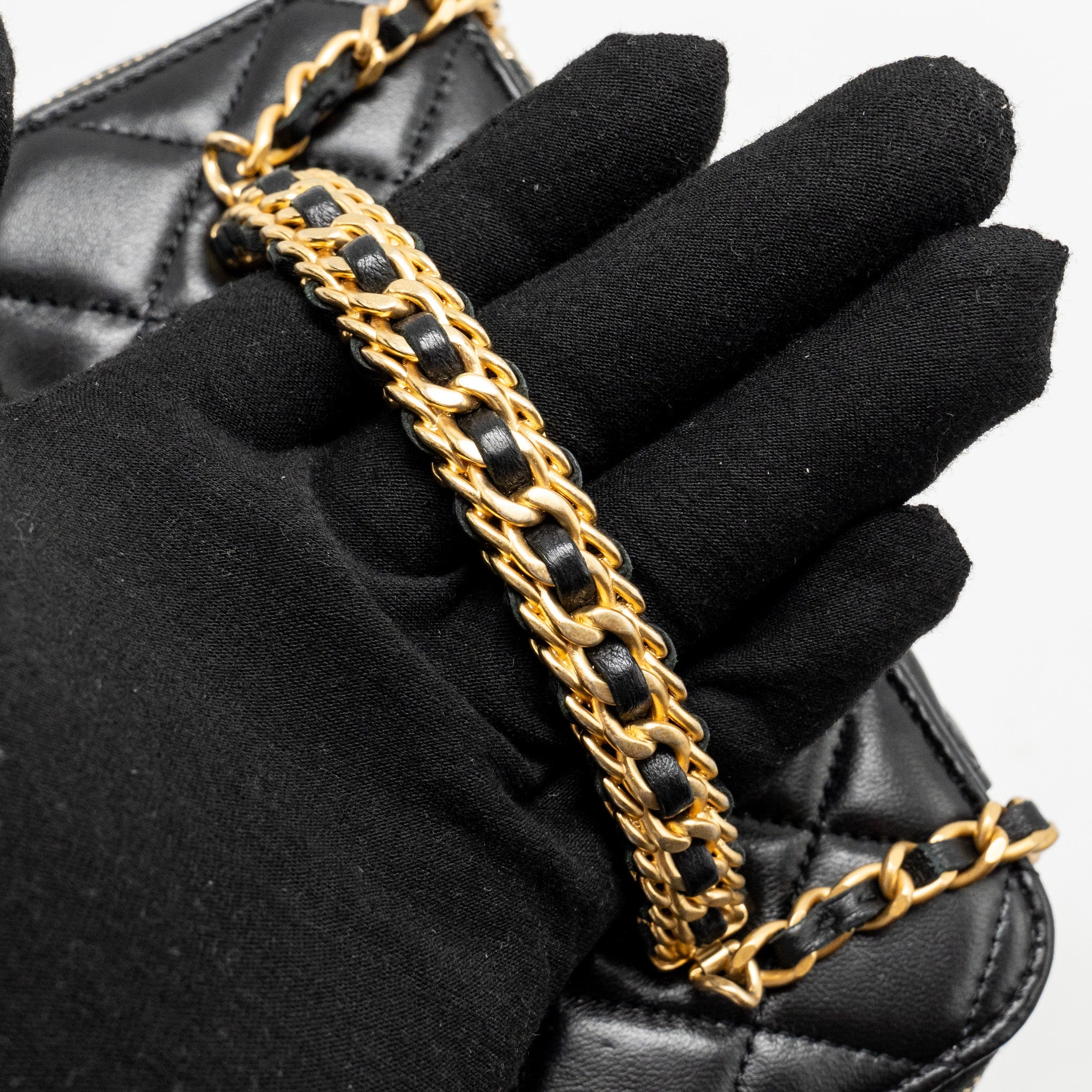 CHANEL TOP HANDLE LONG VANITY LAMBSKIN BLACK GHW(MICROCHIP)