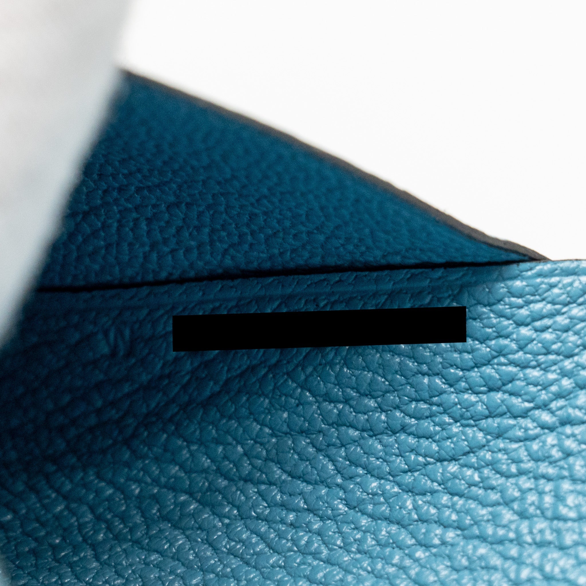 HERMES CALVI DUO COMPACT CARD HOLDER MYSORE GOATSKIN BLUE SHW