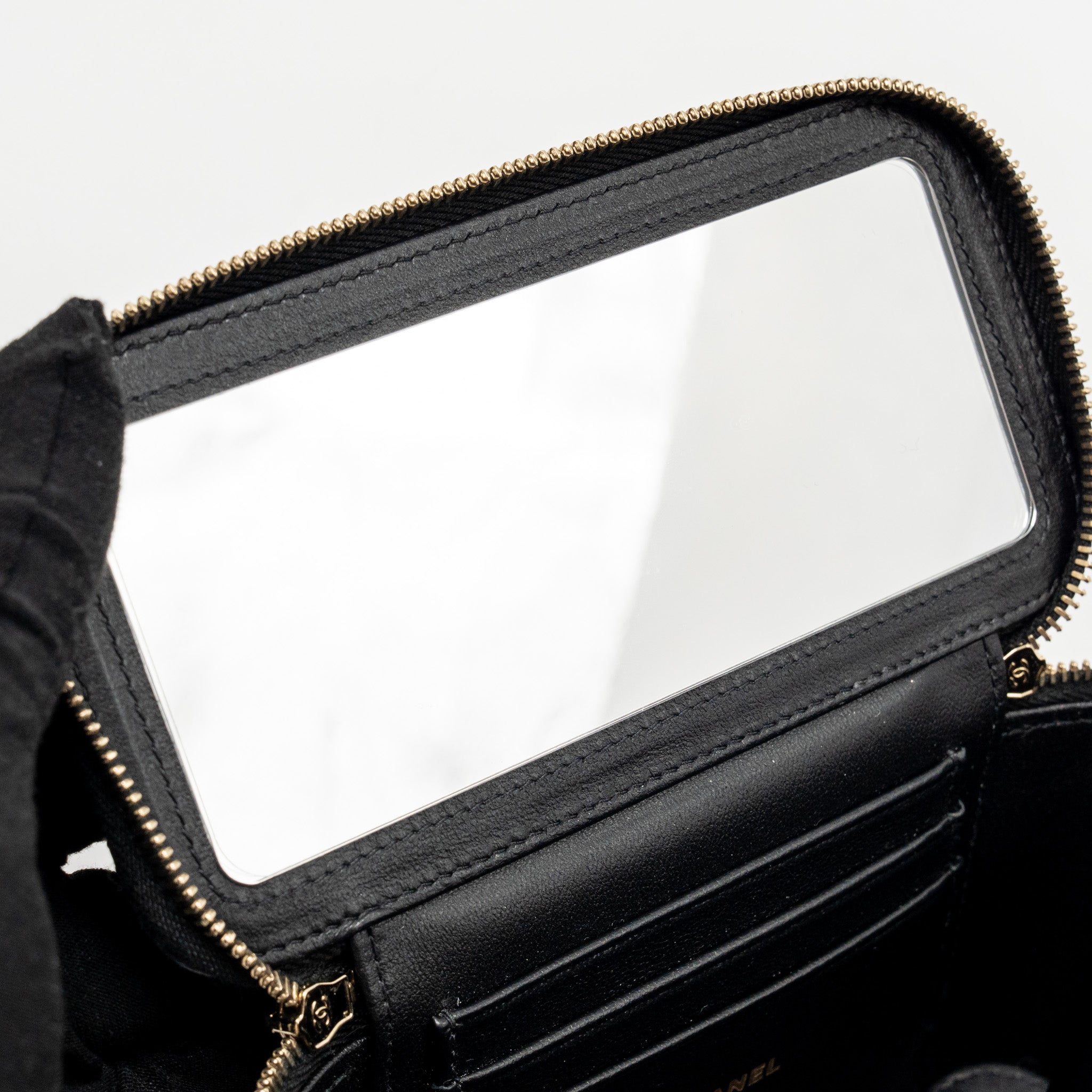 CHANEL TOP HANDLE LONG VANITY LAMBSKIN BLACK GHW(MICROCHIP)