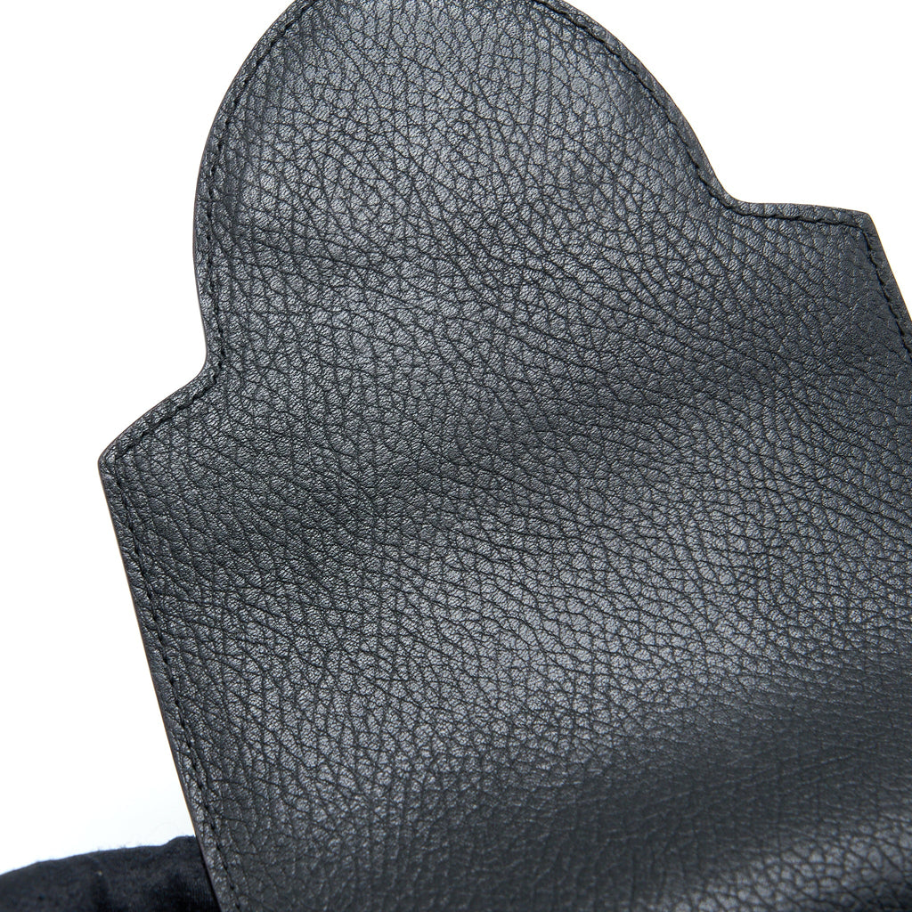 LOUIS VUITTON CAPUCINES MM TAURILLON BLACK GHW