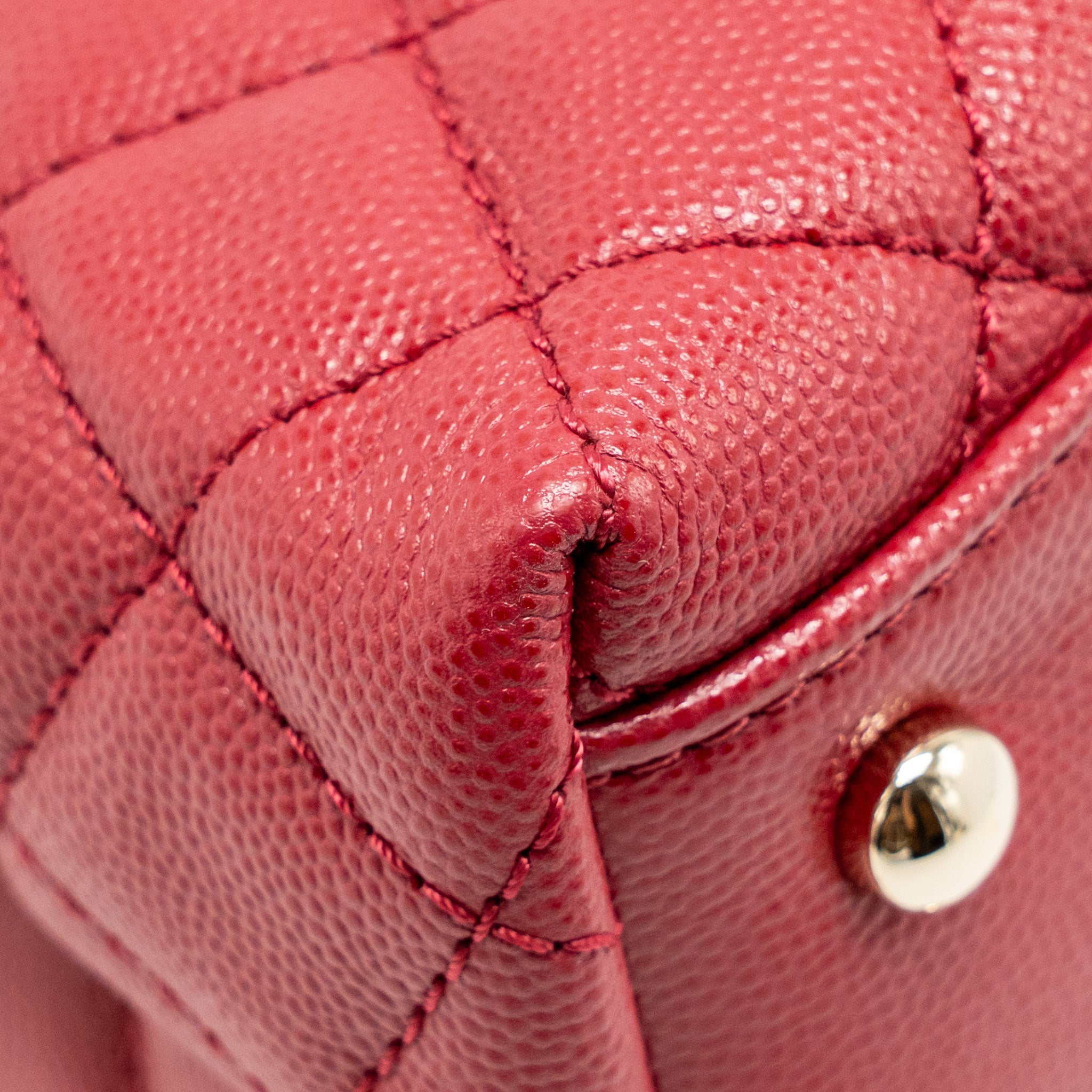 CHANEL SMALL COCO HANDLE CAVIAR RED LGHW (MICROCHIP)