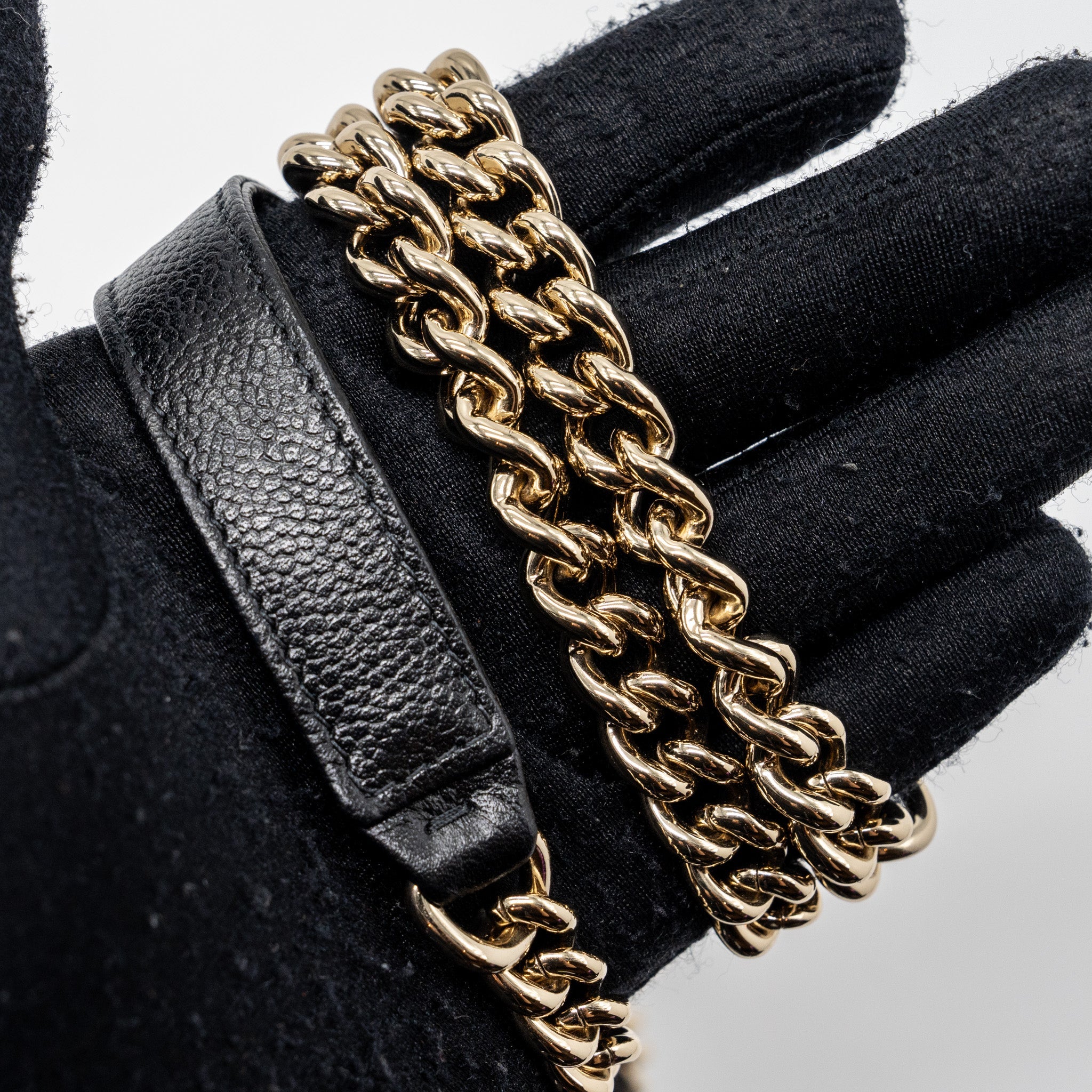 CHANEL BOY WALLET ON CHAIN CAVIAR BLACK LGHW (MICROCHIP)