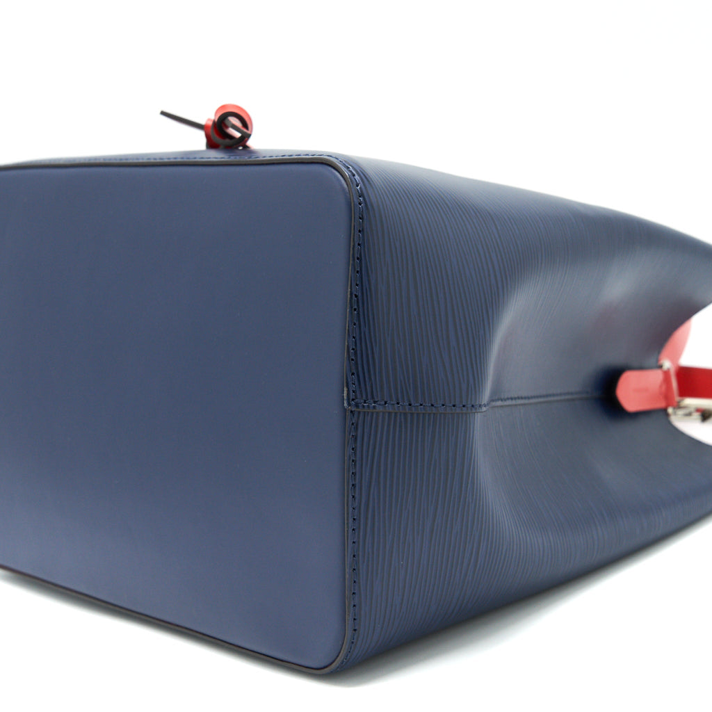 LOUIS VUITTON NEONOE MM EPI LEATHER INDIGO