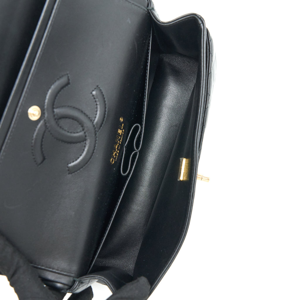 CHANEL MEDIUM CLASSIC FLAP BAG LAMBSKIN BLACK RGHW (MICROCHIP)