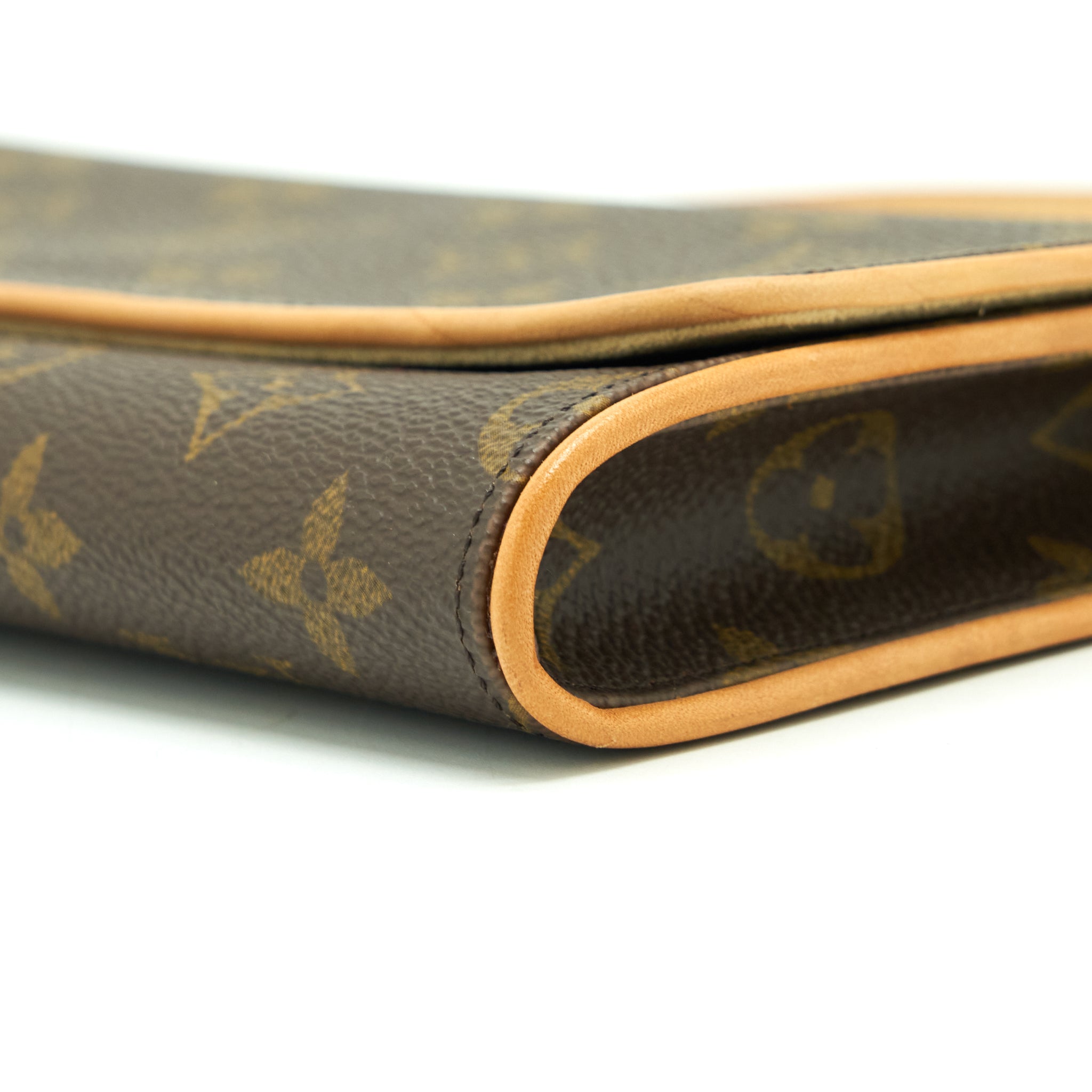 LOUIS VUITTON VINTAGE BELT BAG MONOGRAM CANVAS YEAR 2001