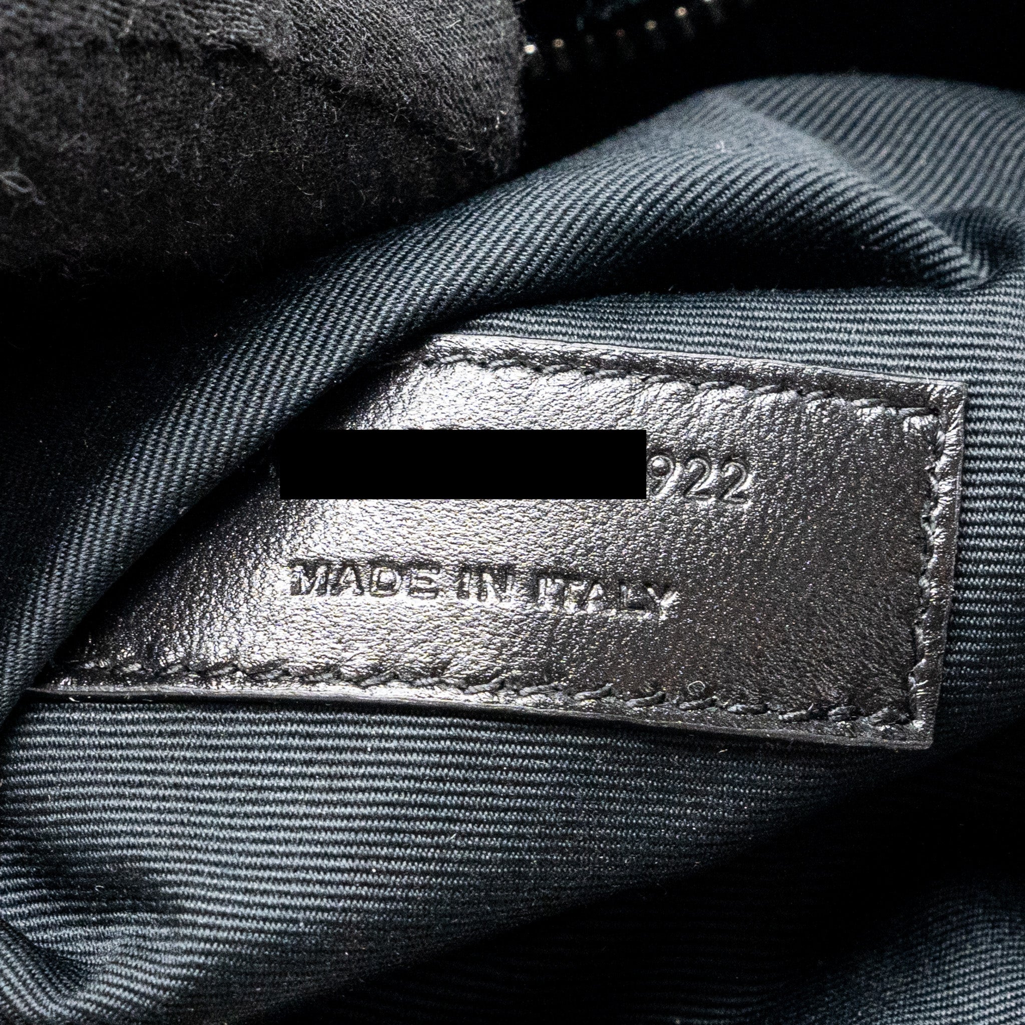 SAINT LAURENT LE 5 A 7 SHINY CALFSKIN BLACK SHW