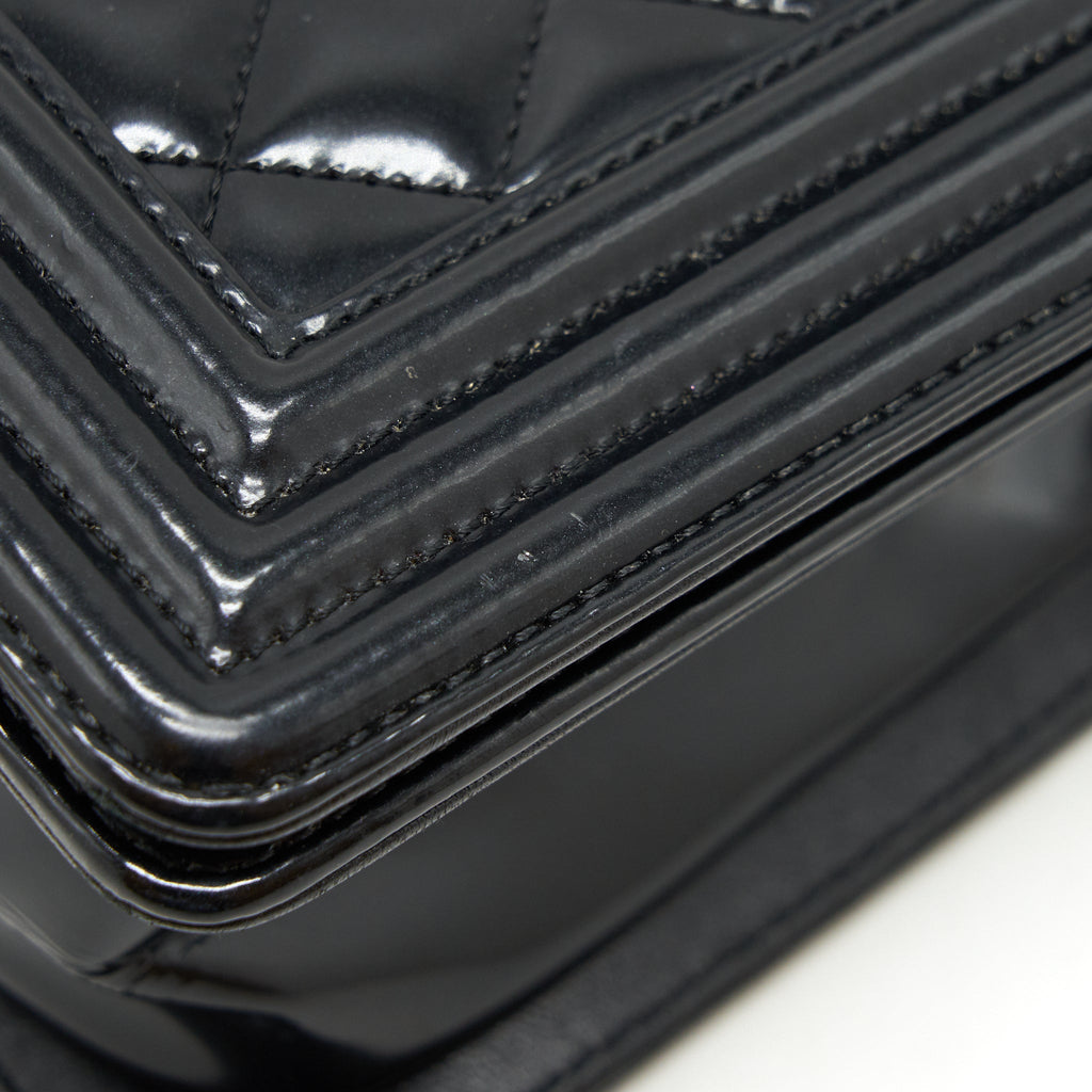CHANEL MEDIUM LE BOY PATENT LEATHER BLACK LGHW