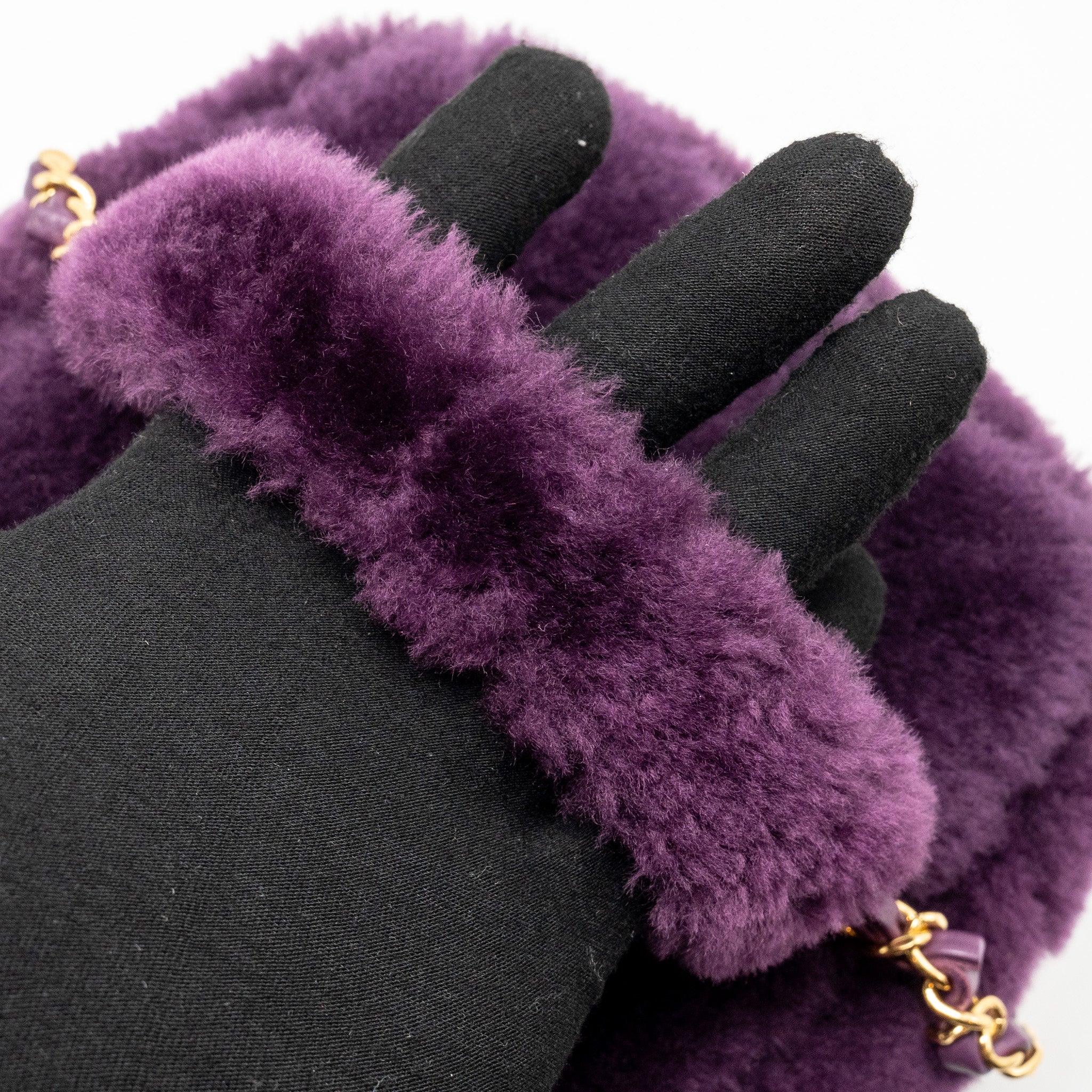 CHANEL TOP HANDLE SMALL VANITY CASE SHEARLING PURPLE GHW (MICROCHIP)