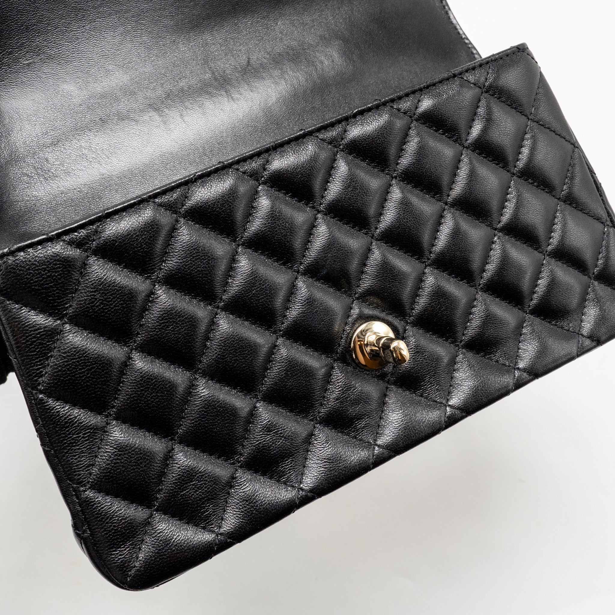 CHANEL 23A CRYSTAL TOP HANDLE FLAP BAG SHINY LAMBSKIN BLACK LGHW(MICROCHIP)