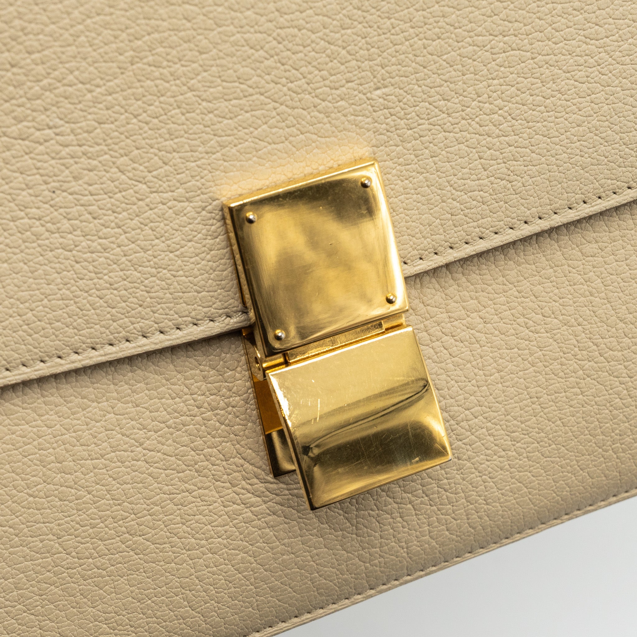 CELINE MEDIUM CLASSIC BOX BAG GOATSKIN BEIGE GHW