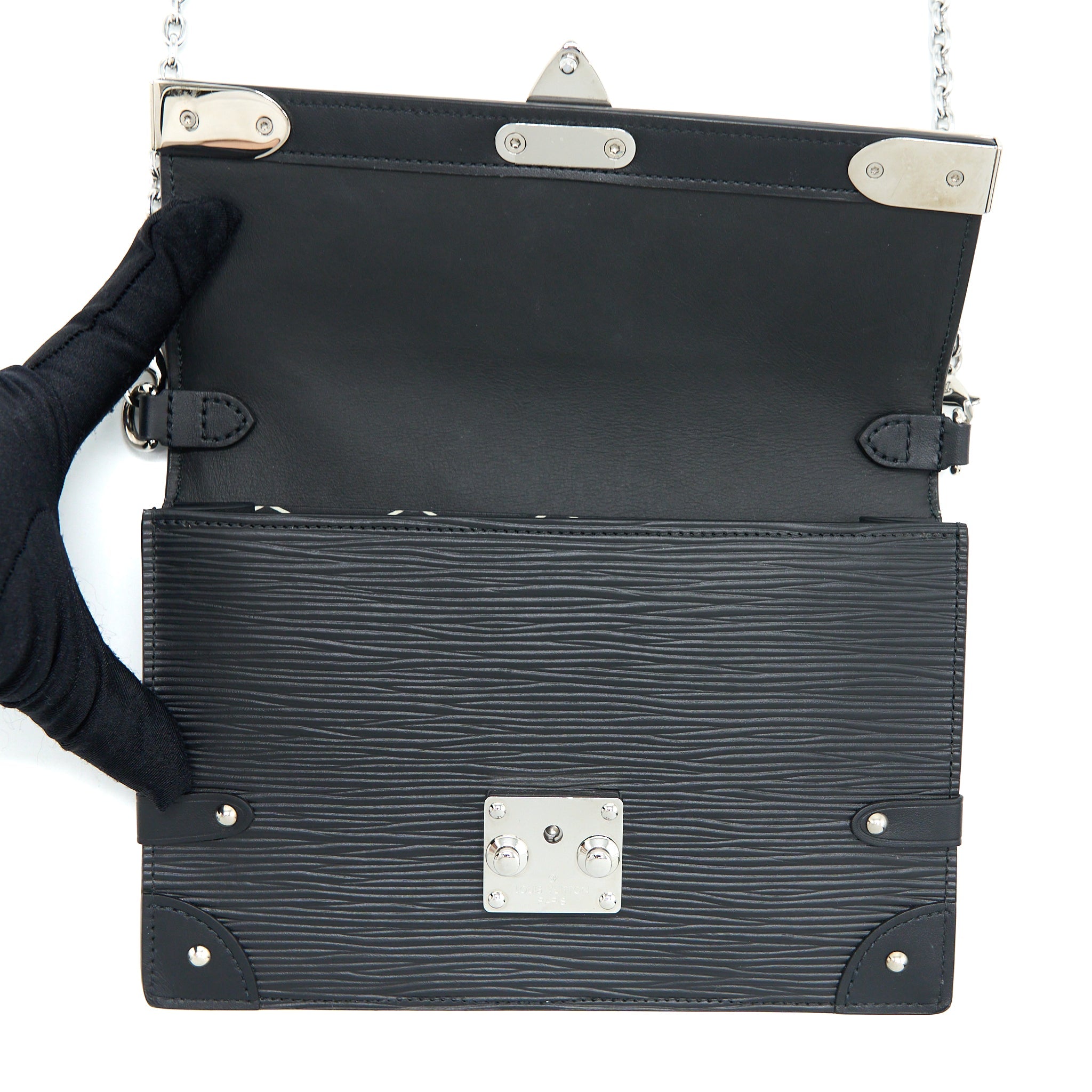 LOUIS VUITTON TRUNK CHAIN WALLET EPI BLACK SHW