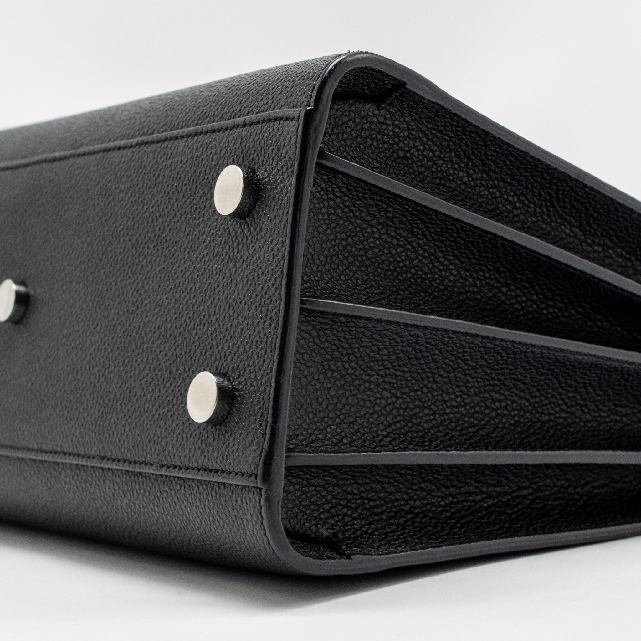 SAINT LAURENT SAC DE JOUR GRAINED CALFSKIN BLACK SHW