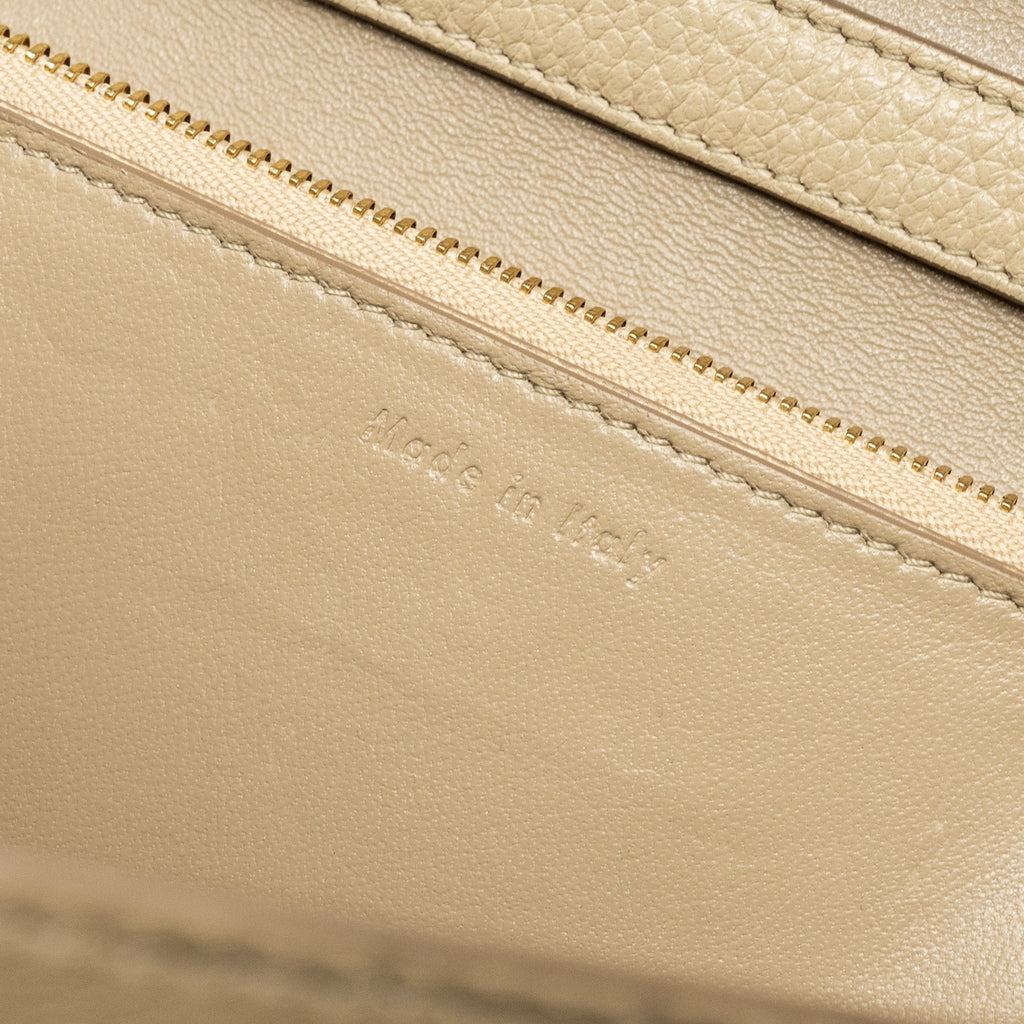 CELINE MEDIUM CLASSIC BOX BAG GOATSKIN BEIGE GHW