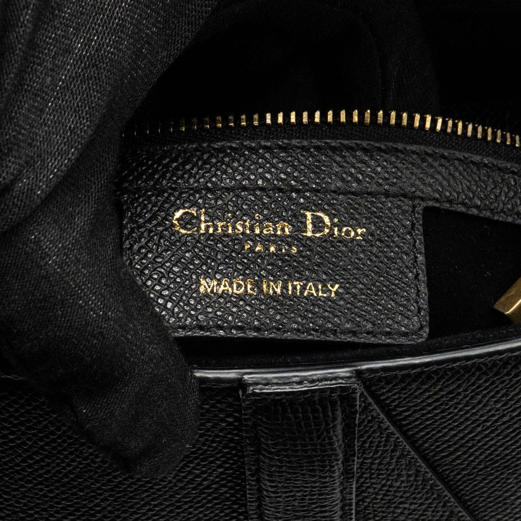 DIOR MEDIUM SADDLE GRAINED CALFSKIN BLACK GHW