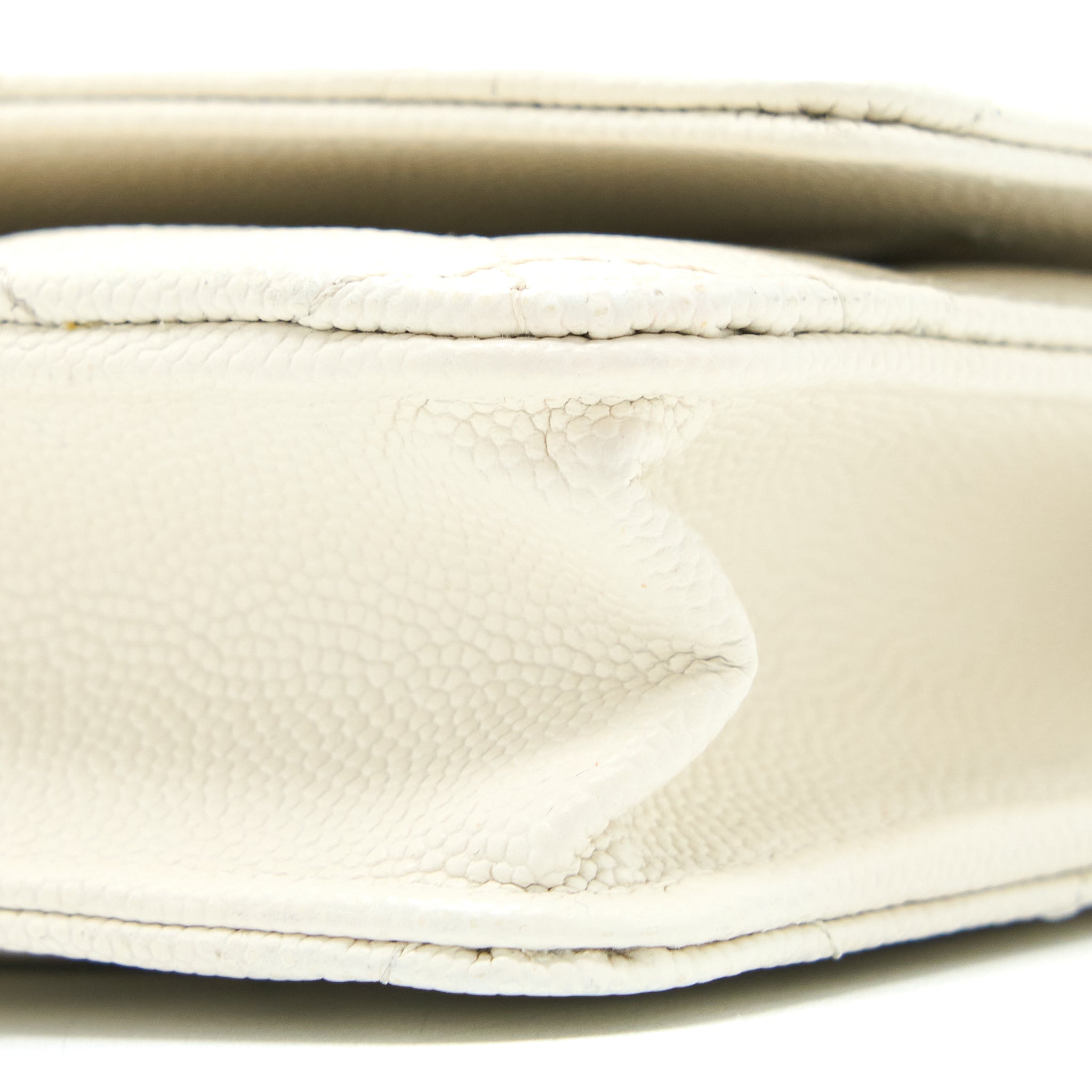 CHANEL CLASSIC WALLET ON CHAIN CAVIAR WHITE LGHW (MICROCHIP)
