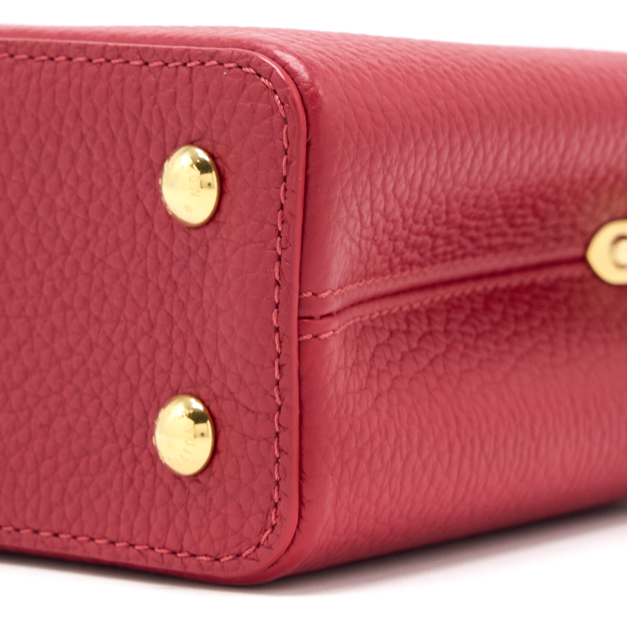 LOUIS VUITTON CAPUCINES MINI TAURILLON SCARLET GHW (NEW VERSION)