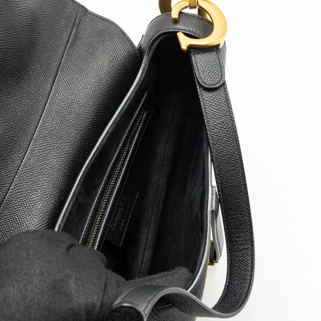 DIOR MEDIUM SADDLE GRAINED CALFSKIN BLACK GHW
