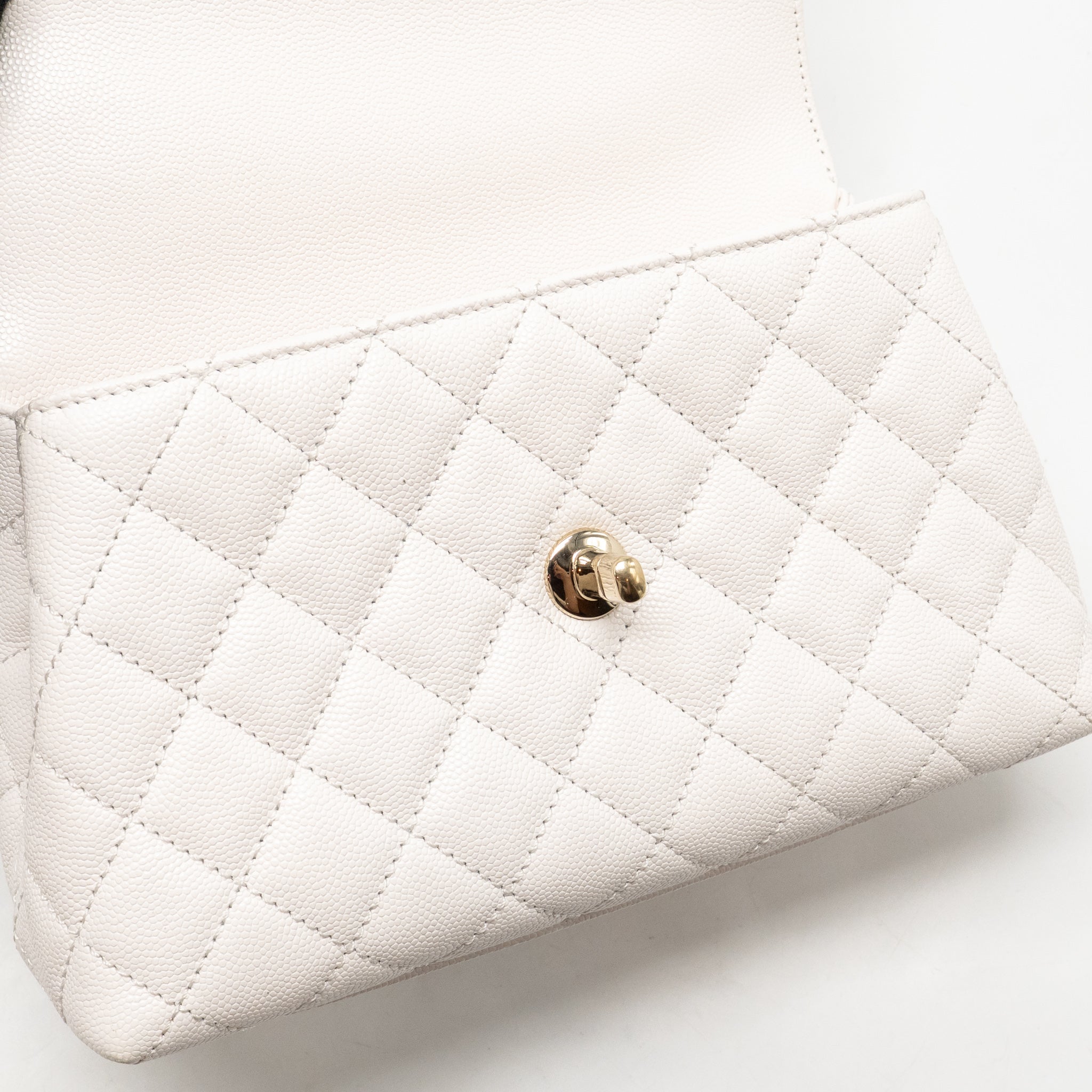 CHANEL SMALL COCO HANDLE CAVIAR WHITE LGHW (MICROCHIP)