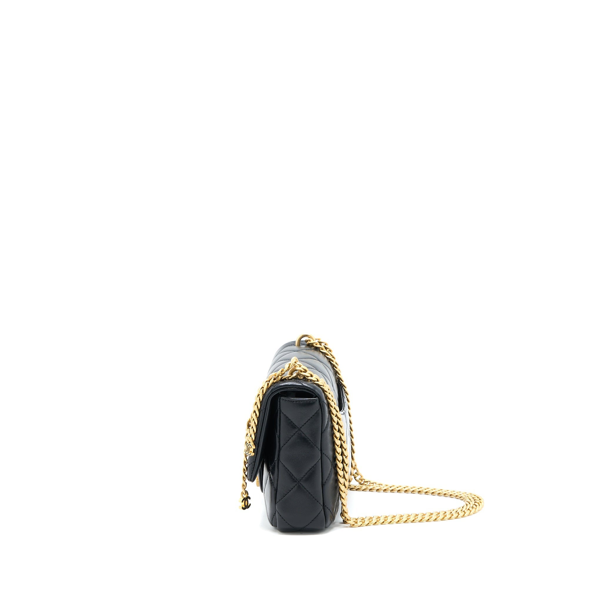 CHANEL 22P ENEMAL FLAP BAG LAMBSKIN BLACK GHW (MICROCHIP)