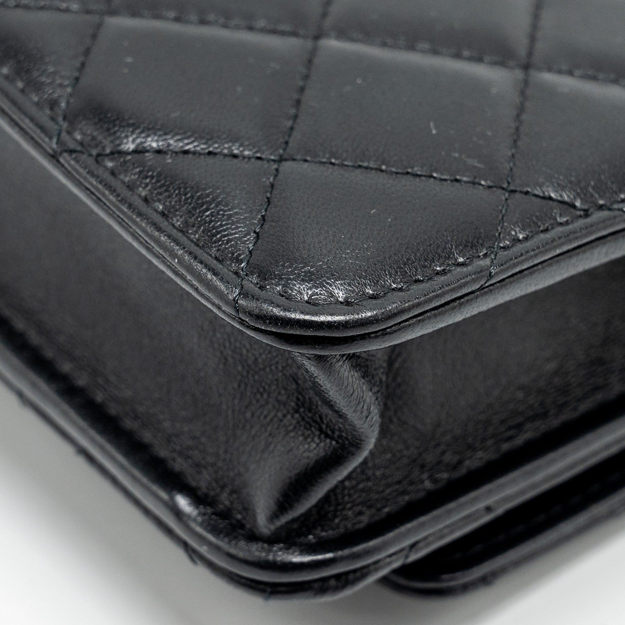 CHANEL LEATHER TOP HANDLE WALLET ON CHAIN LAMBSKIN BLACK LGHW (MICROCHIP)