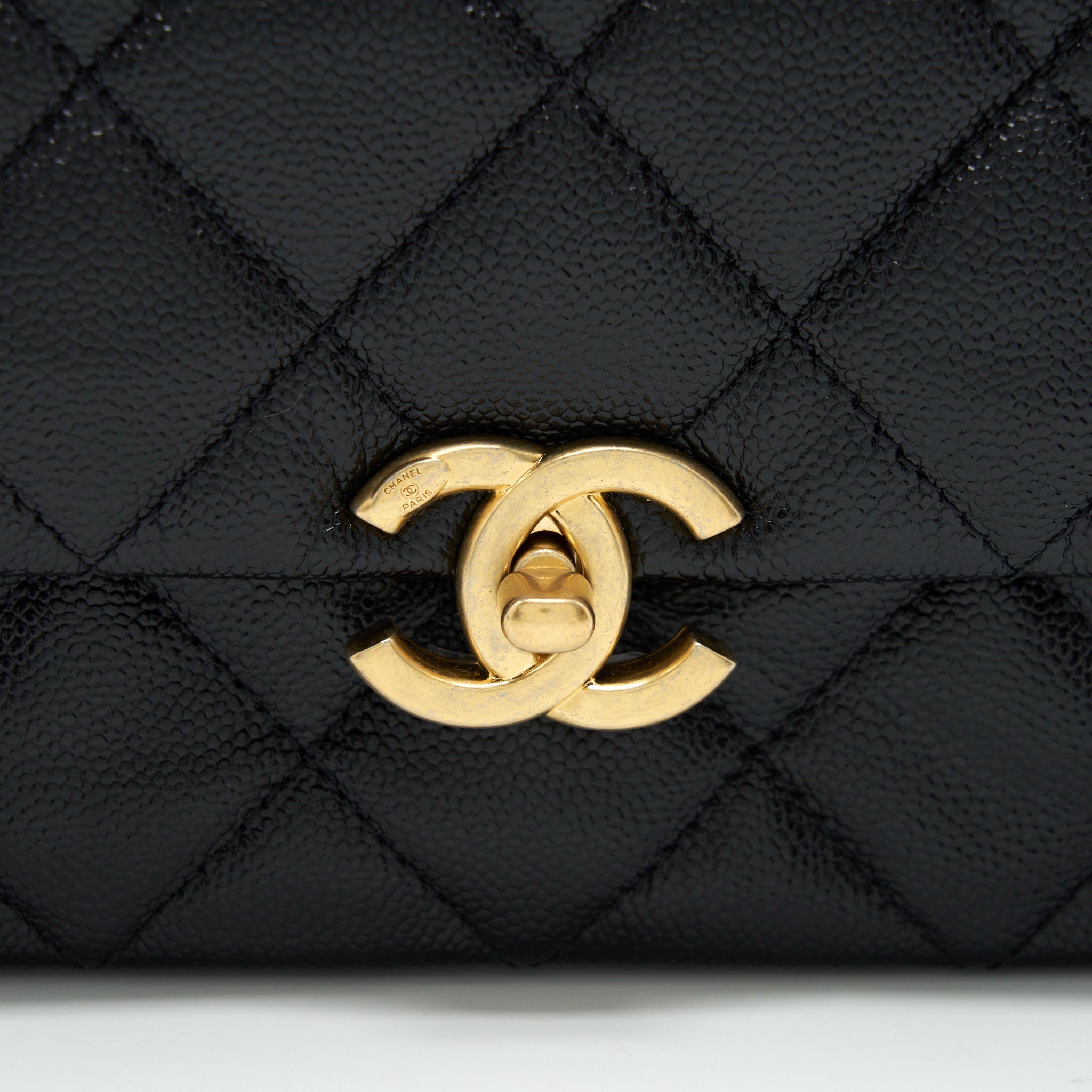 CHANEL 22P MEDIUM MELODY BAG GRAINED CALFSKIN BLACK GHW (MICROCHIP)