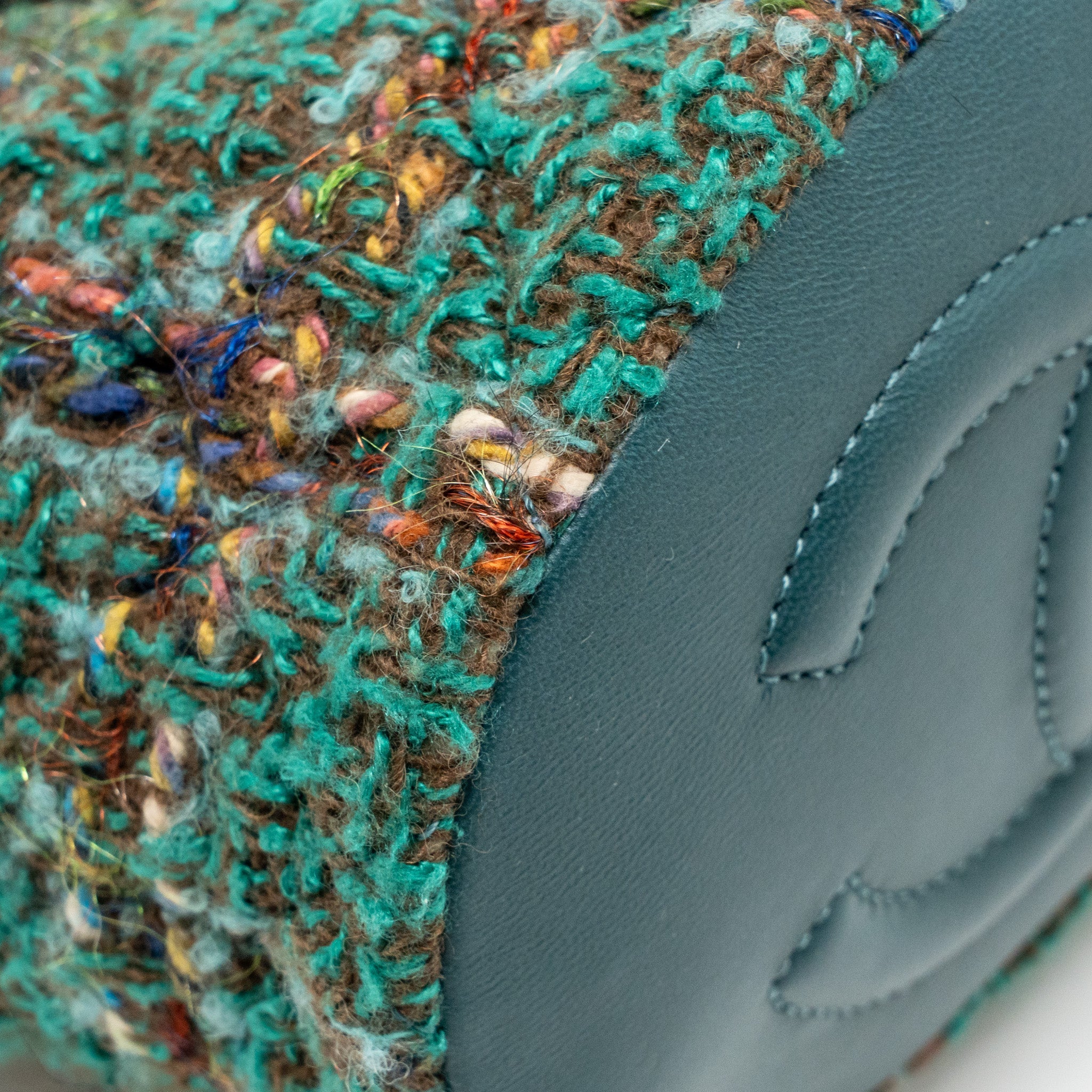 CHANEL BUCKET BACKPACK WITH CASE TWEED/LAMBSKIN DARK GREEN/MULTICOLOUR GHW (MICROCHIP)
