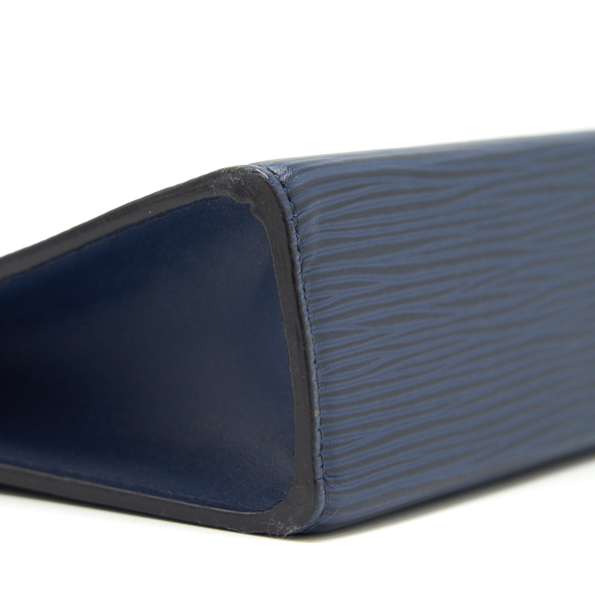 LOUIS VUITTON TOILETRY EPI NAVY