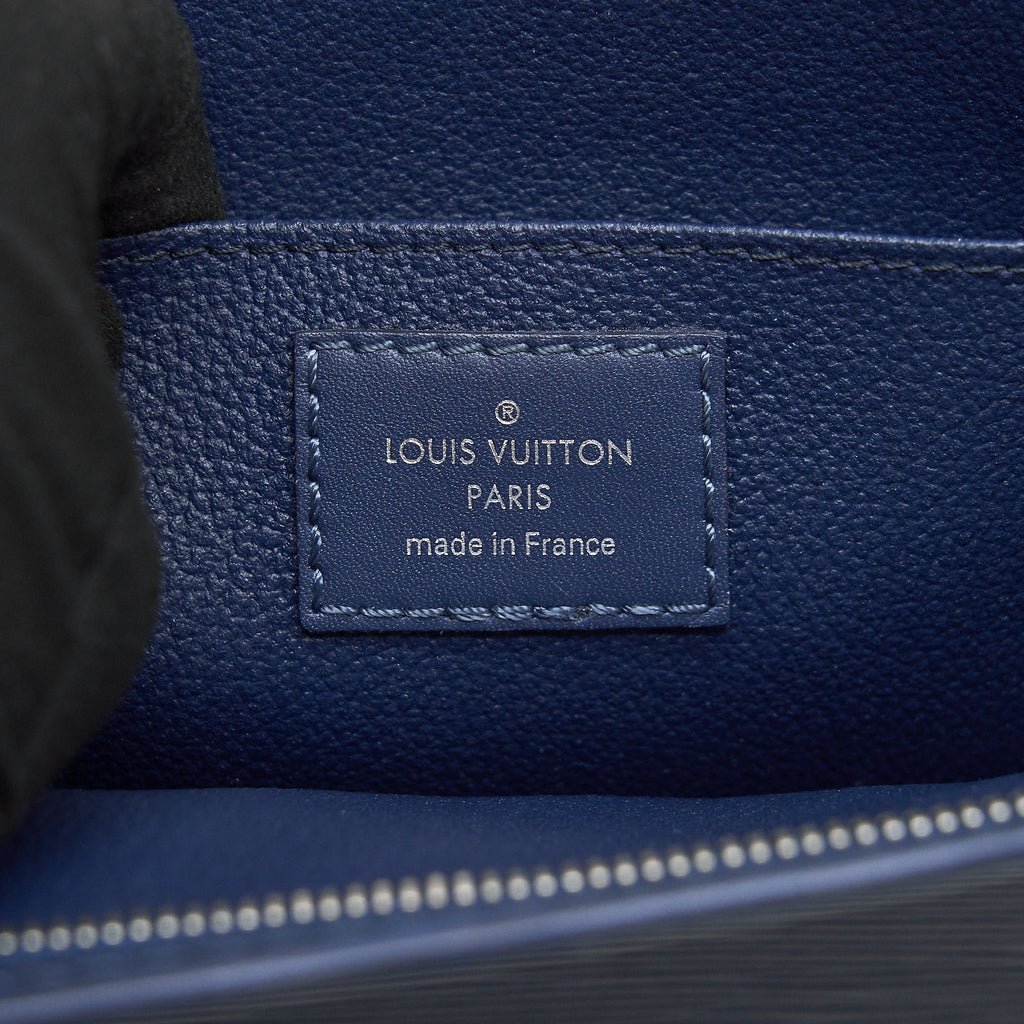 LOUIS VUITTON TOILETRY EPI NAVY