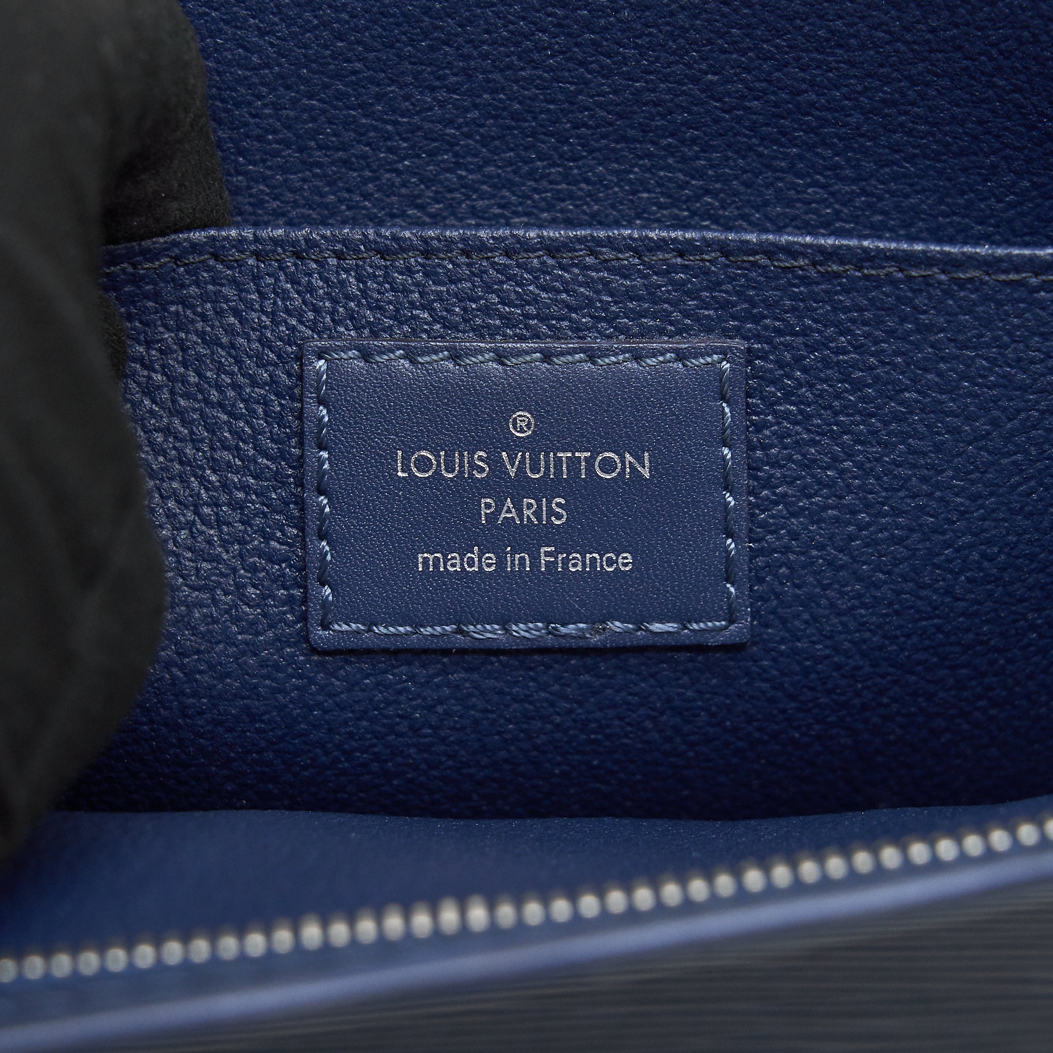 LOUIS VUITTON TOILETRY EPI NAVY