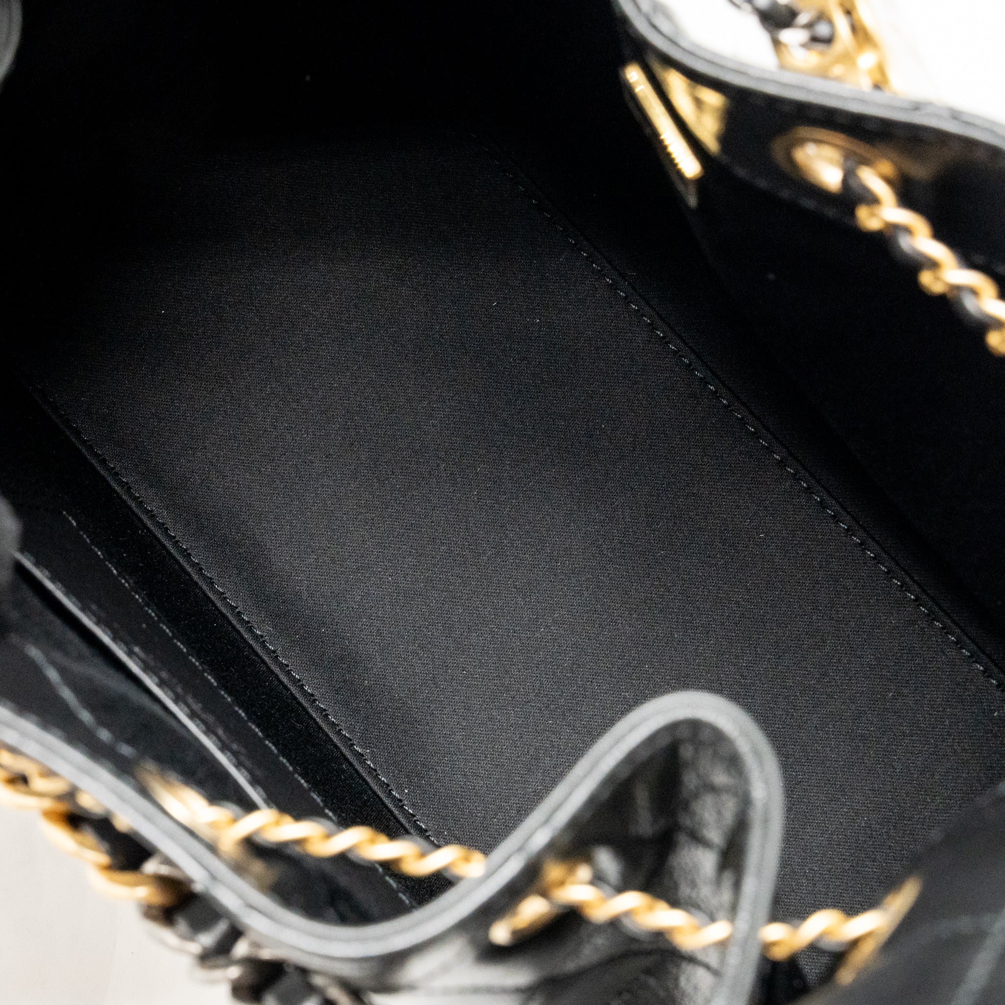 CHANEL SMALL 25 BAG CRUMPLED SHINY CALFSKIN BLACK MULTICOLOUR HARDWARE (MICROCHIP) (Copy)