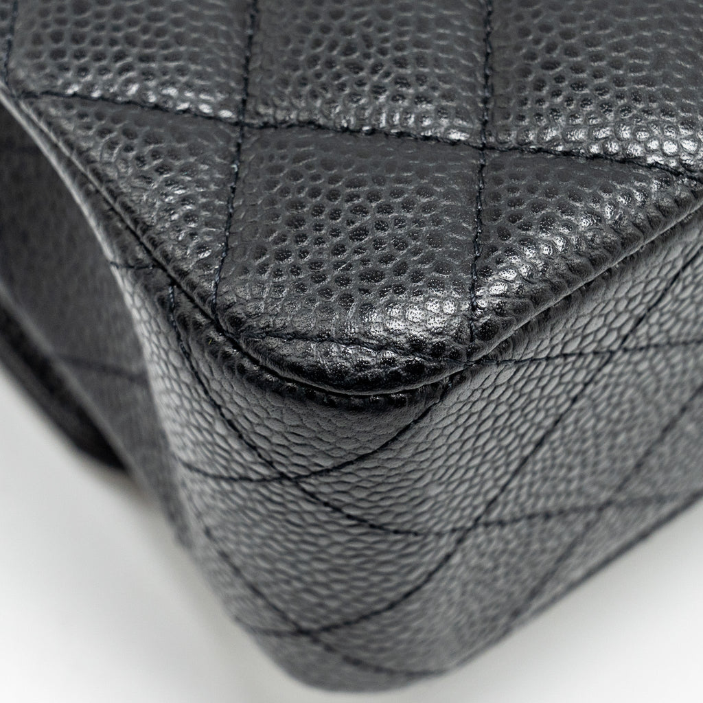 CHANEL MEDIUM CLASSIC DOUBLE FLAP BAG CAVIAR BLACK GHW