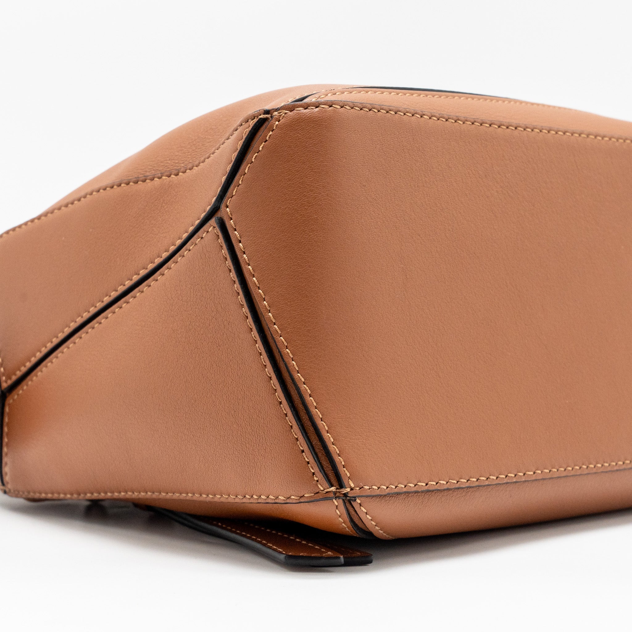 LOEWE SMALL PUZZLE BAG CALFSKIN TAN GHW