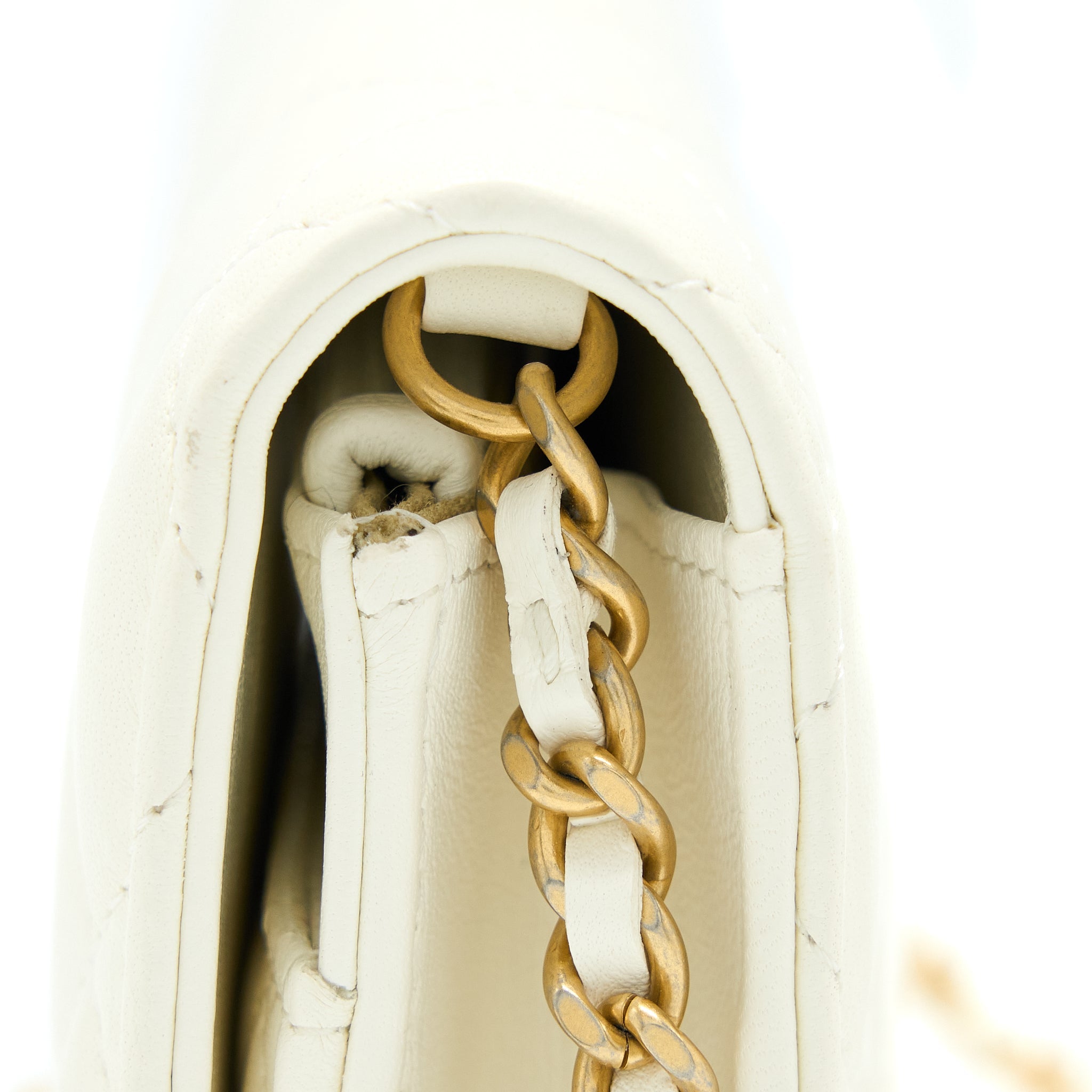 CHANEL PEARL CRUSH WALLET ON CHAIN LAMBSKIN WHITE BRUSHED GHW (MICROCHIP)