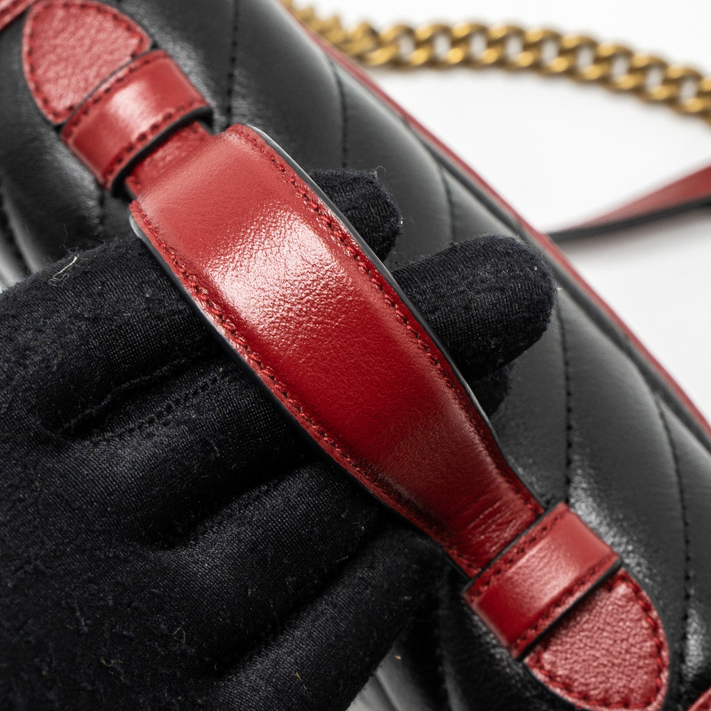 GUCCI GG MARMONT MINI TOP HANDLE BAG CALFSKIN BLACK/RED GHW