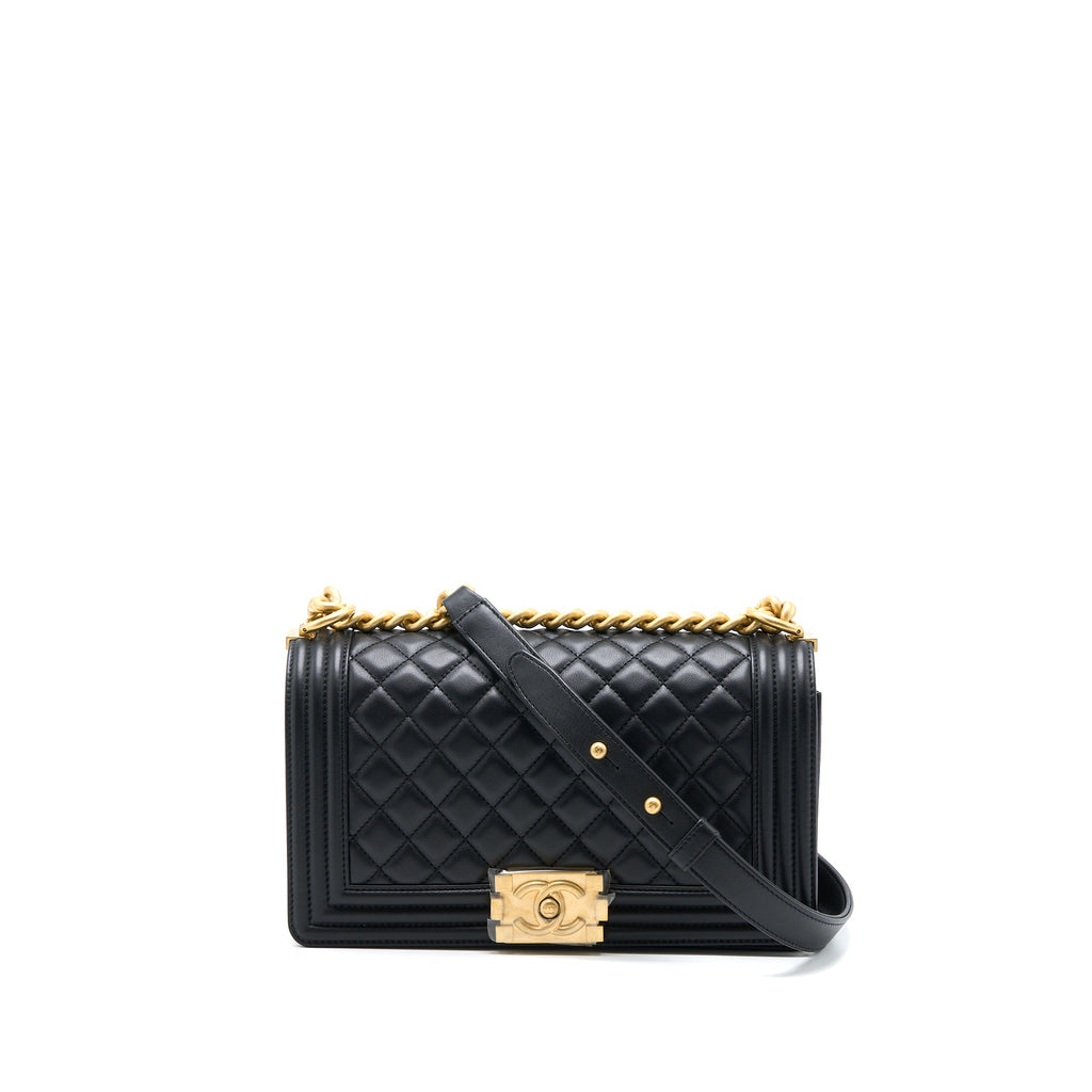 CHANEL MEDIUM BOY BAG CALFSKIN BLACK GHW (MICROCHIP)
