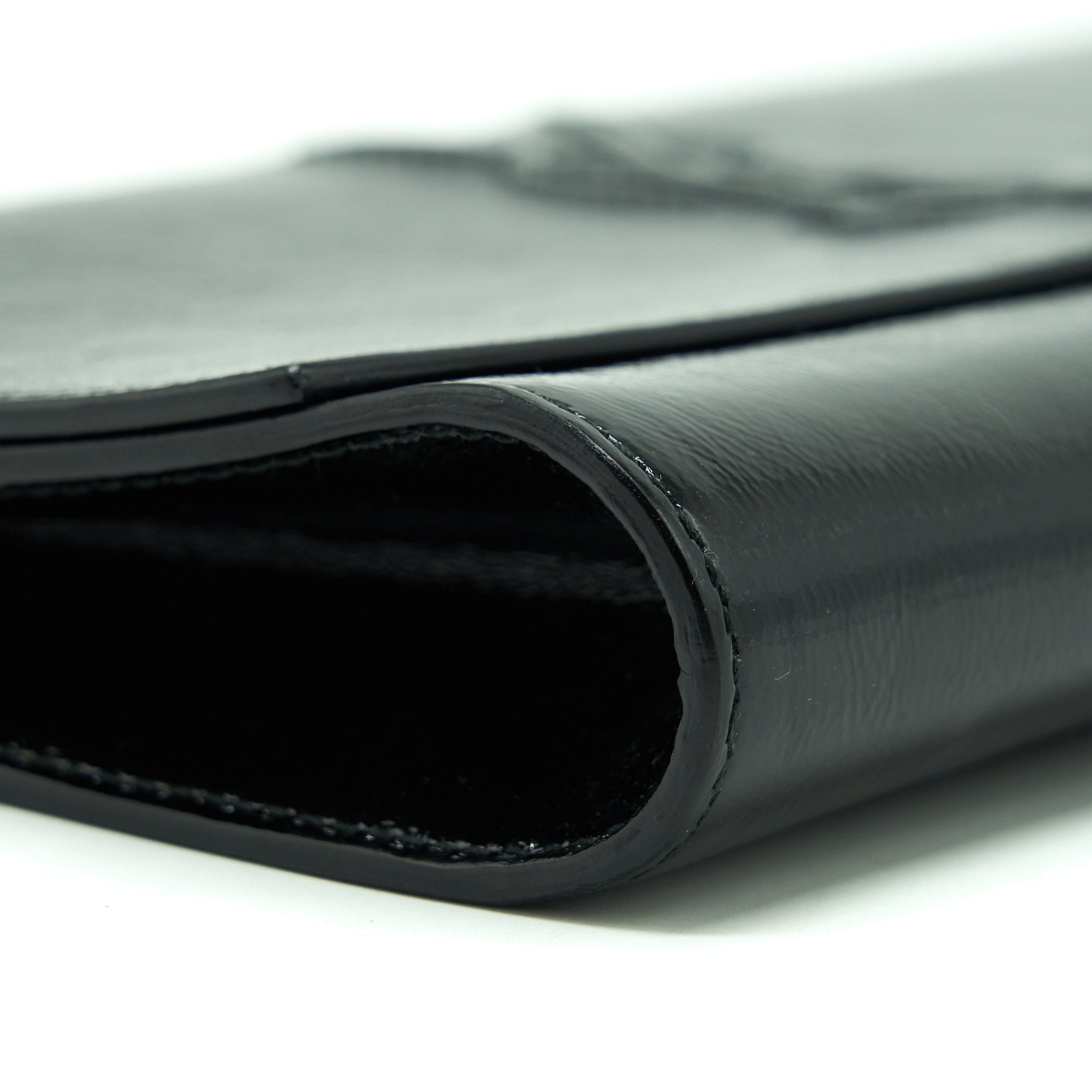SAINT LAURENT / YSL CLUTCH PATENT BLACK