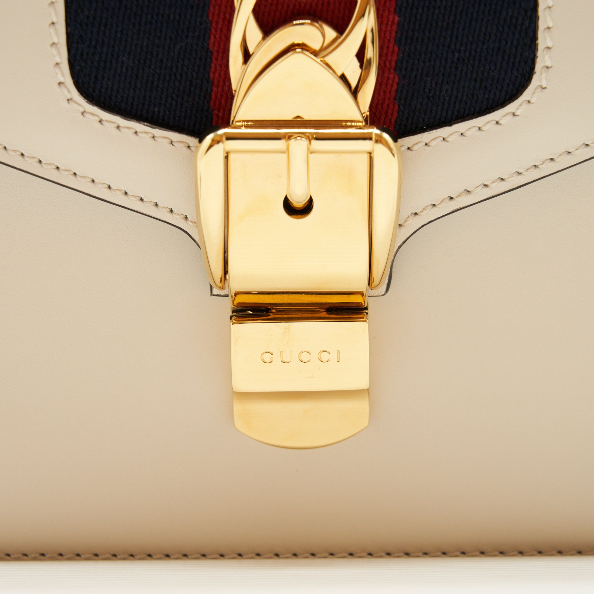GUCCI SYLVIA MINI TOP HANDLE BAG