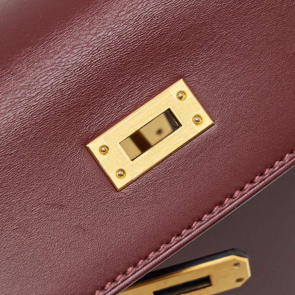 HERMES KELLY 25 SPECIAL ORDER SOMBRERO ROUGE H BRUSHED GHW