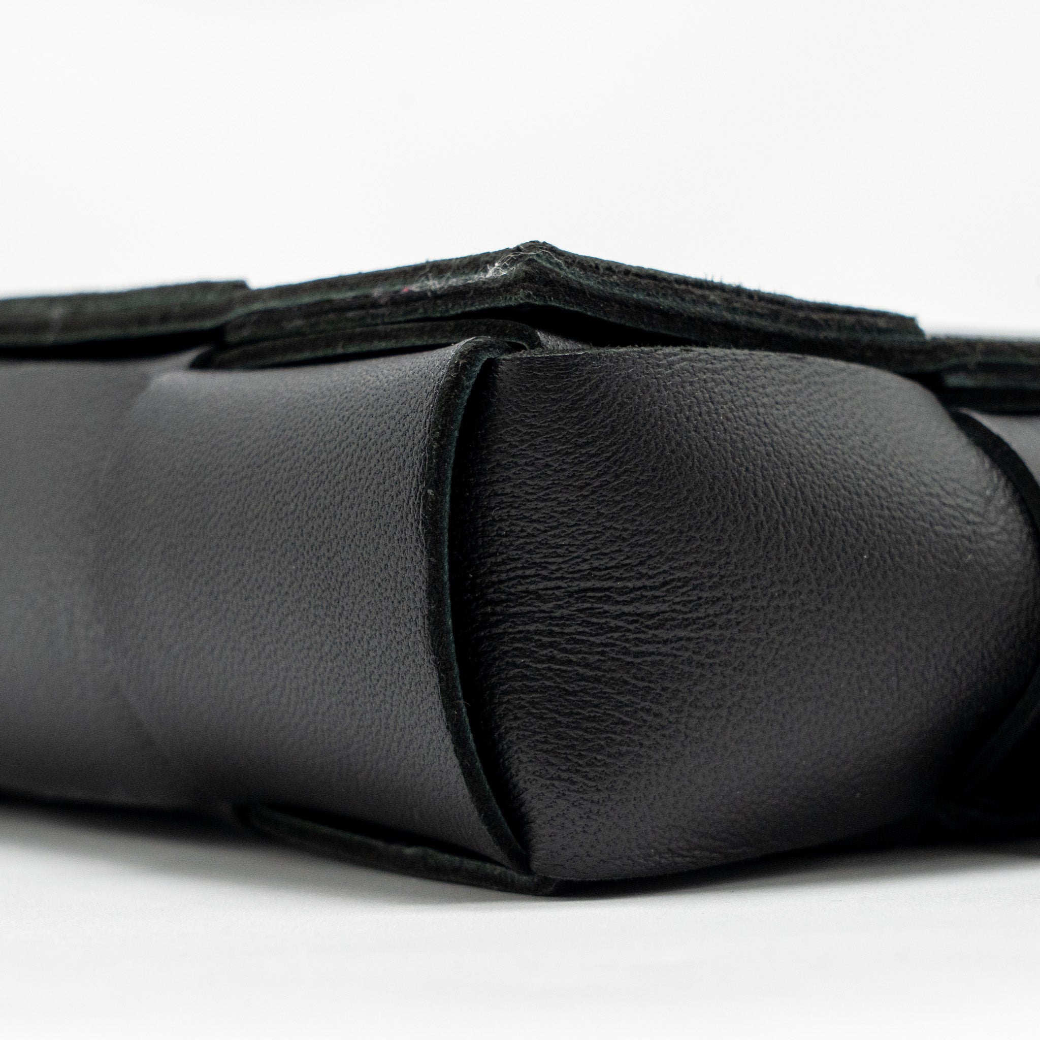 BOTTEGA VENETA CASSETTE BELT BAG LAMBSKIN BLACK GHW