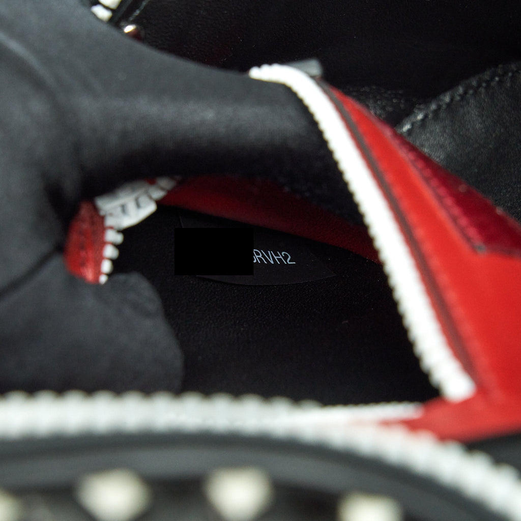 VALENTINO ROCKSTUD BELT BAG BLACK