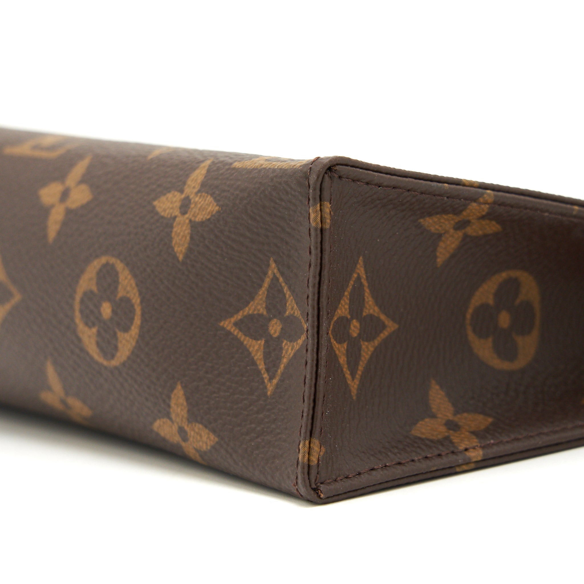 LOUIS VUITTON TOILETRY POCHETTE 19 MONOGRAM