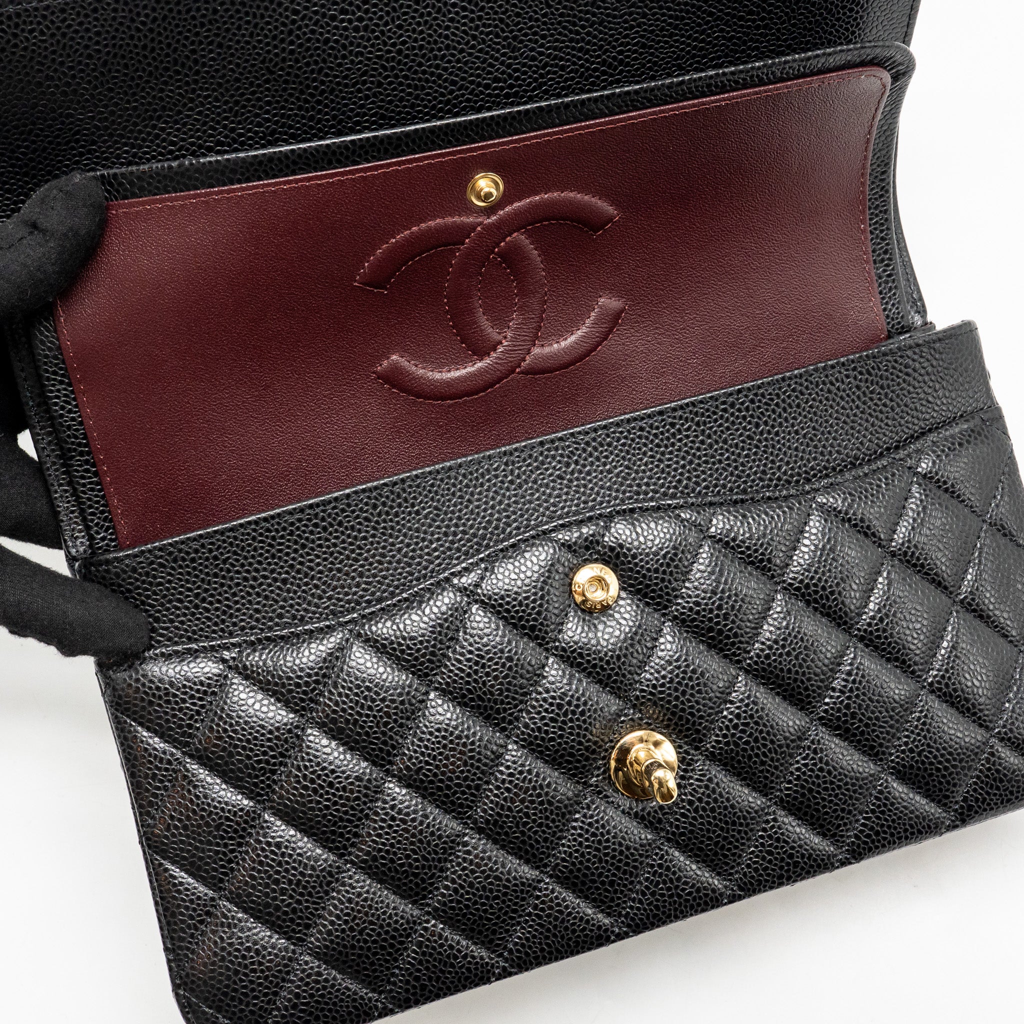 CHANEL MEDIUM CLASSIC DOUBLE FLAP BAG CAVIAR BLACK GHW