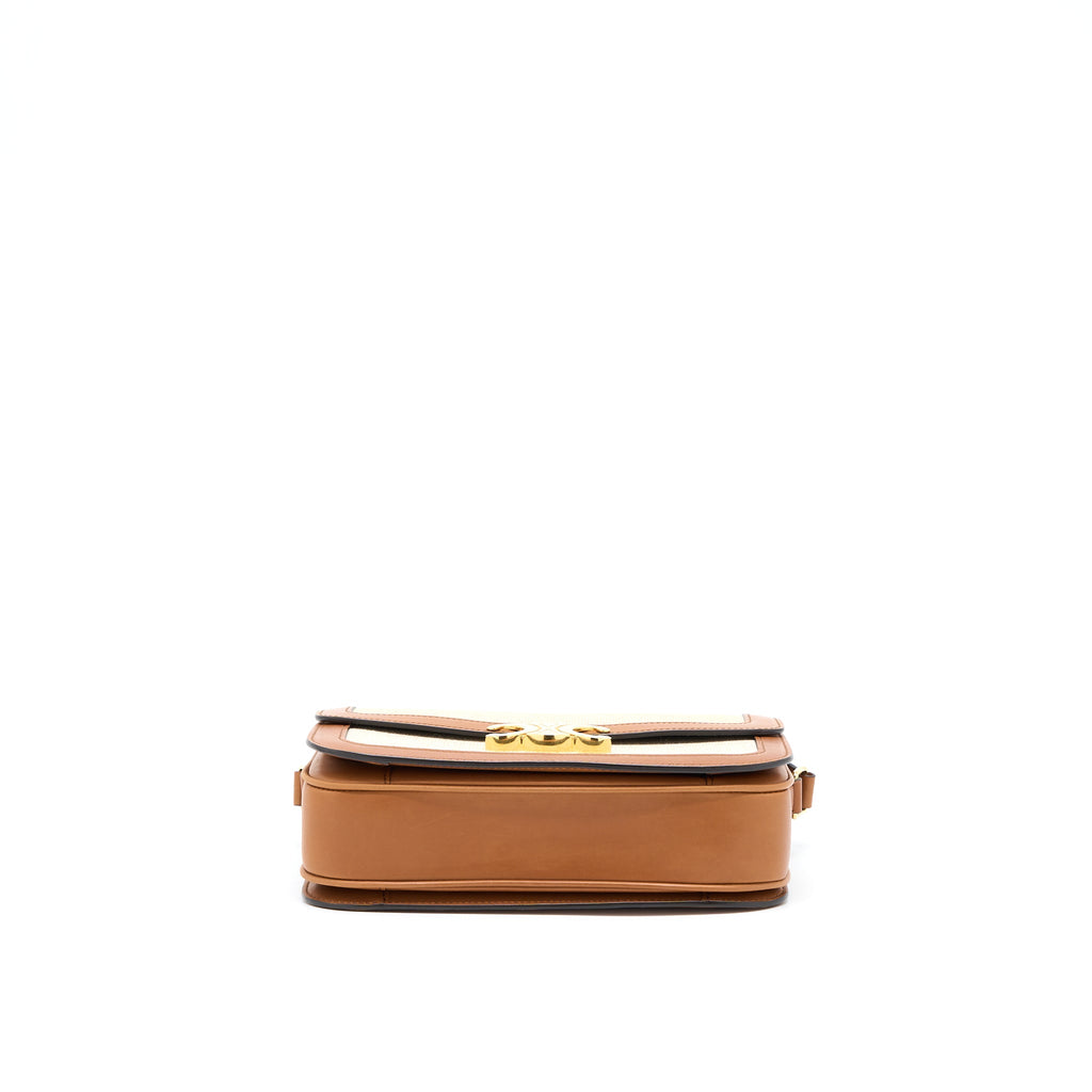 CELINE MEDIUM TRIOMPHE BAG IN TEXTILE NATURAL CALFSKIN GHW