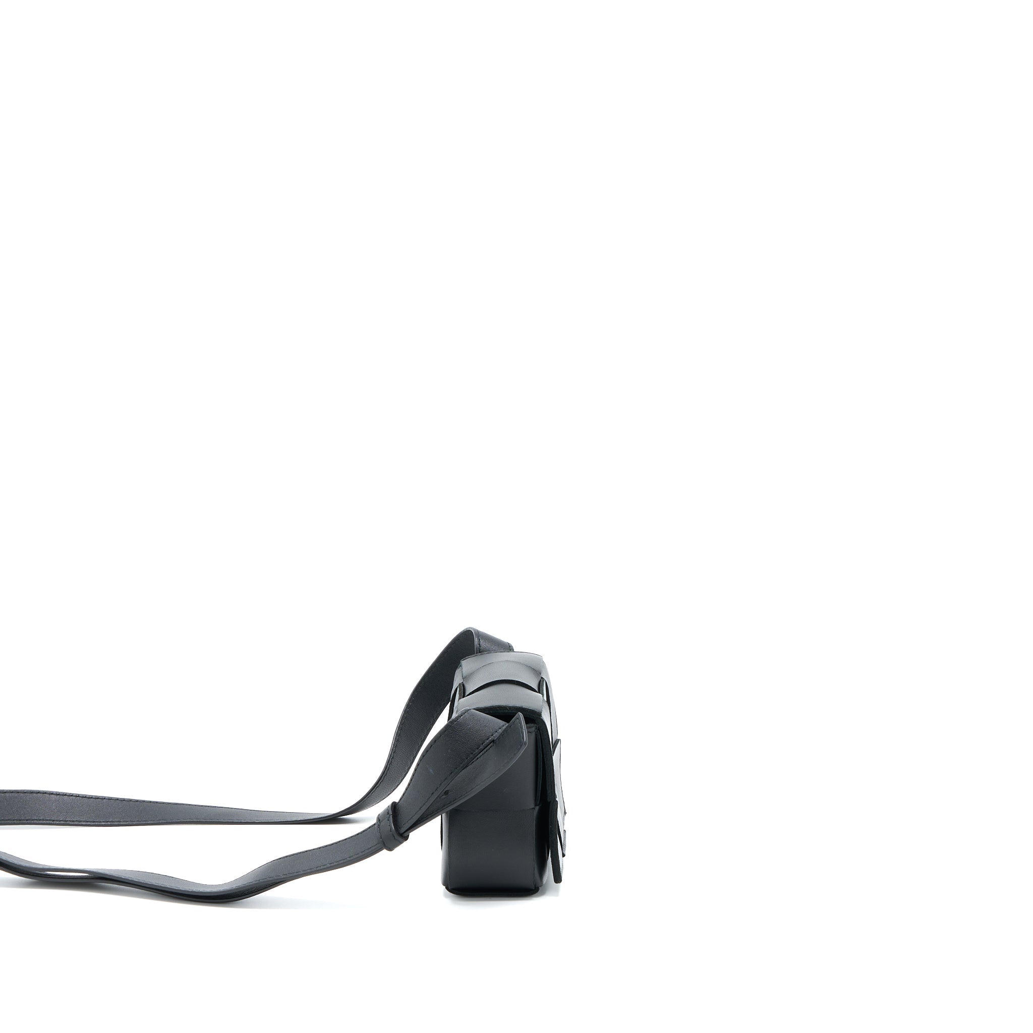BOTTEGA VENETA MINI CASSETTE INTRECCIATO CROSSBODY BAG BLACK LGHW