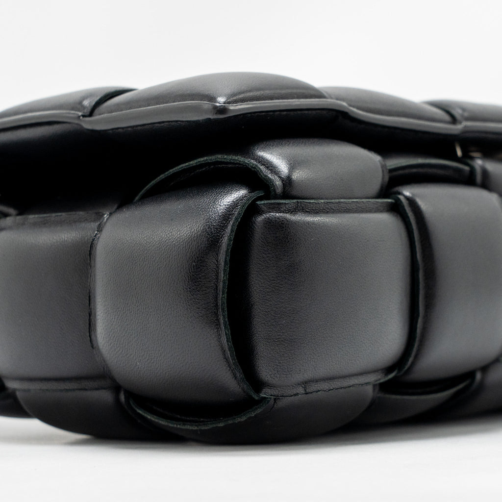 BOTTEGA VENETA PADDED CASSETTE LAMBSKIN BLACK SHW