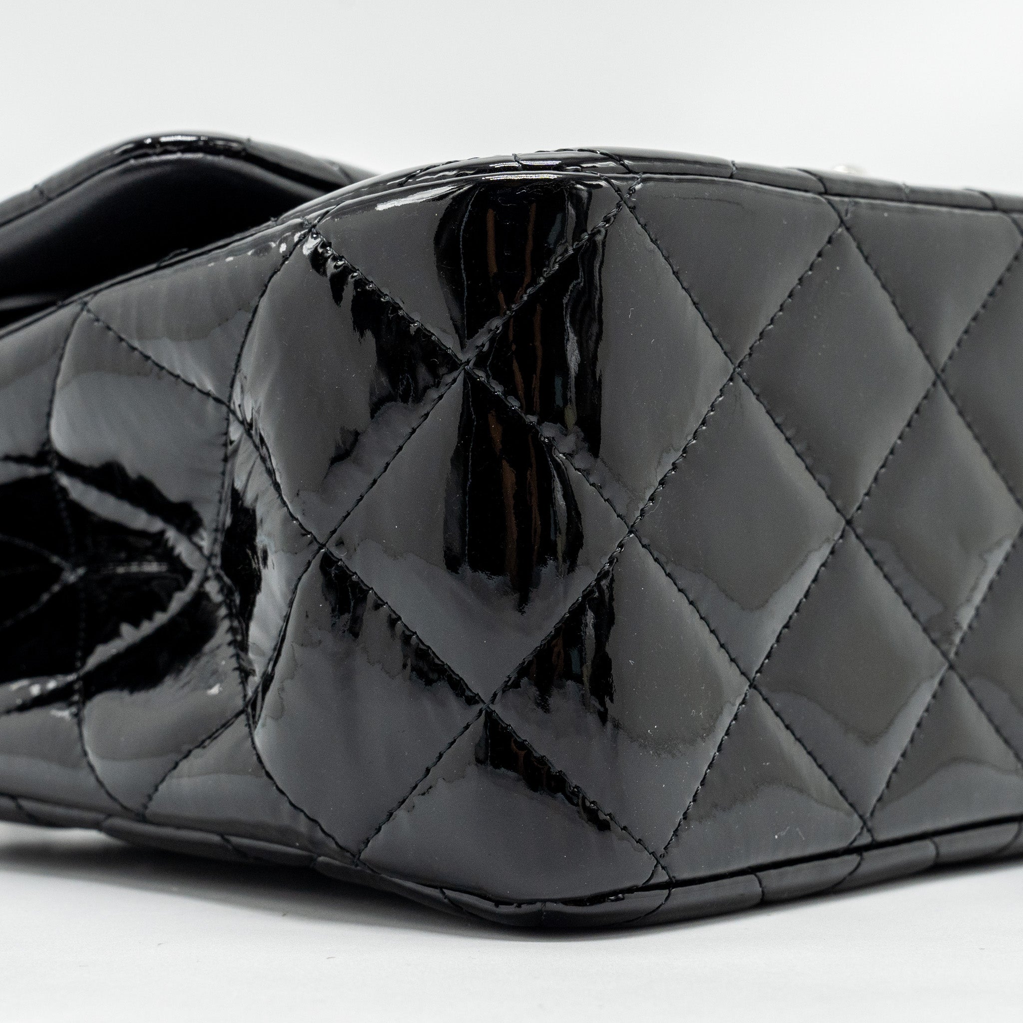CHANEL JUMBO CLASSIC DOUBLE FLAP BAG PATENT BLACK SHW