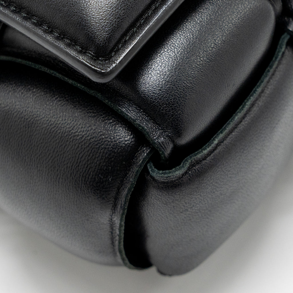 BOTTEGA VENETA PADDED CASSETTE LAMBSKIN BLACK SHW
