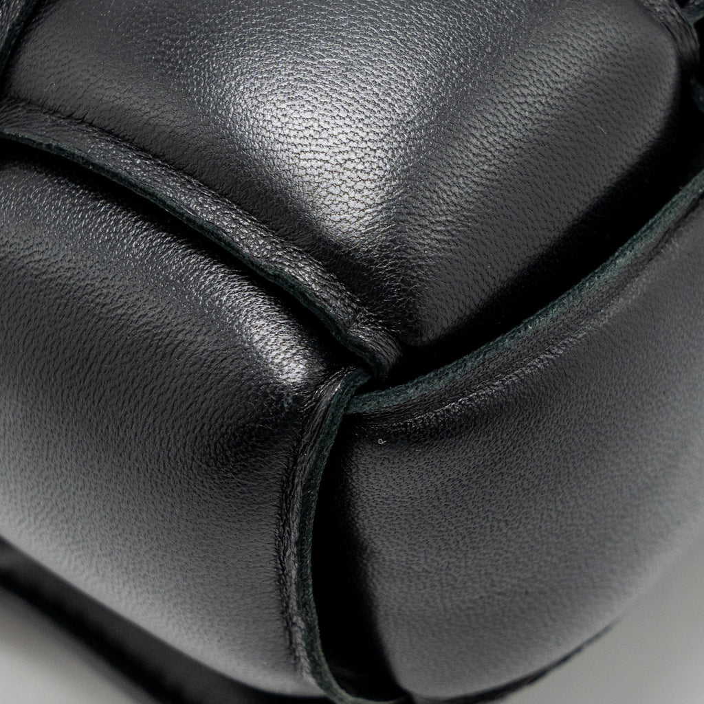 BOTTEGA VENETA PADDED CASSETTE LAMBSKIN BLACK SHW