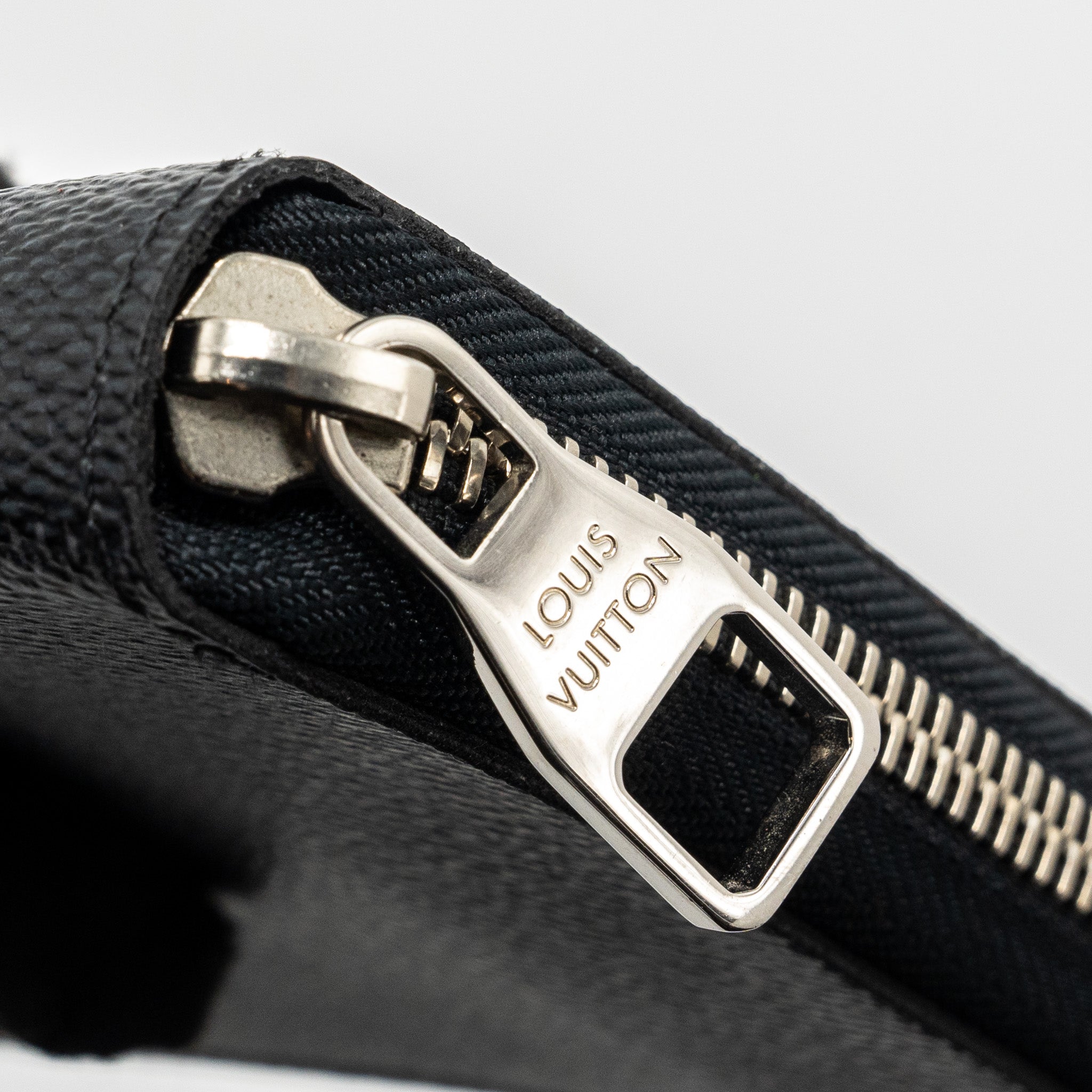 LOUIS VUITTON ZIPPY ORGANISER DAMIER GRAPHITE CANVAS BLACK SHW