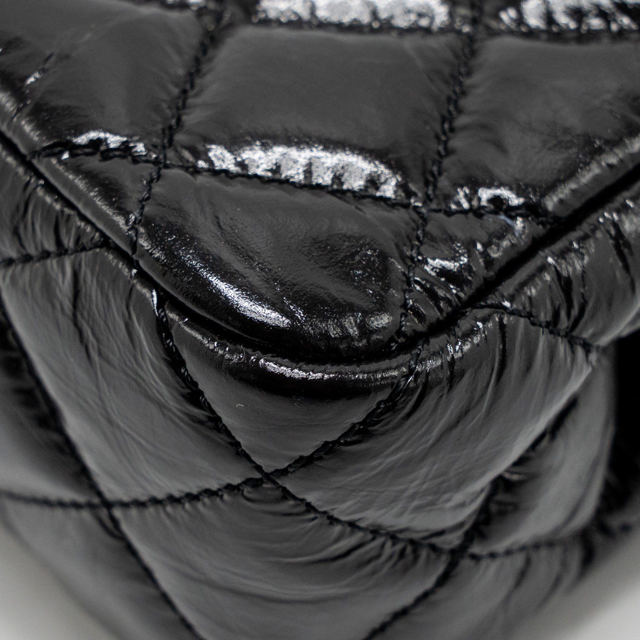 CHANEL 23P HOBO BAG SHINY CALFSKIN BLACK BRUSHED GHW(MICROCHIP)